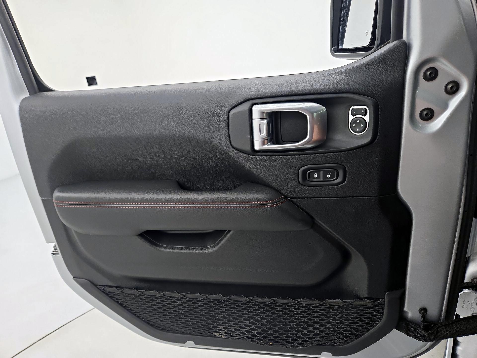 Thumbnail: 2022 Jeep Gladiator - 12