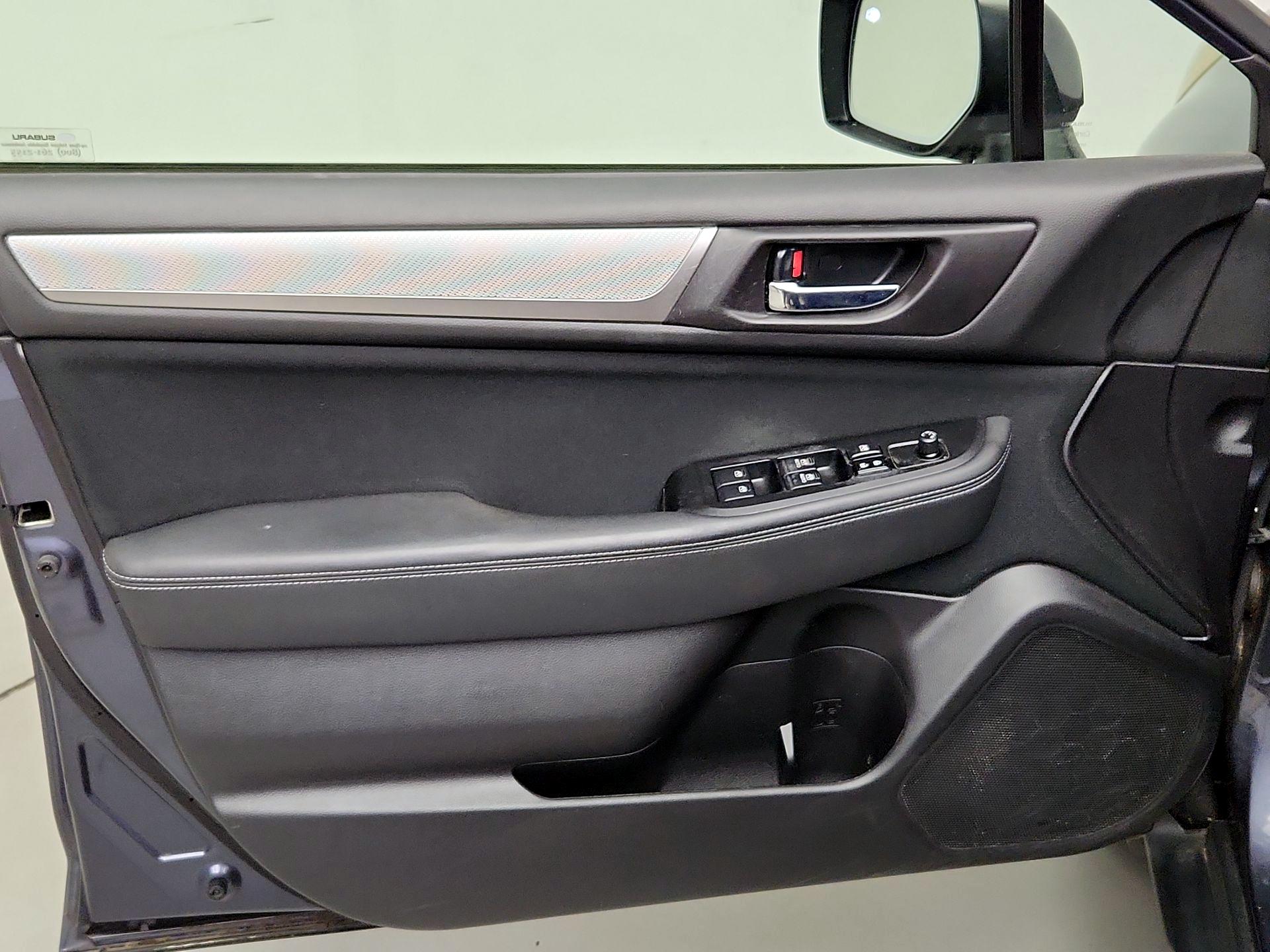 Thumbnail: 2017 Subaru Outback - 12