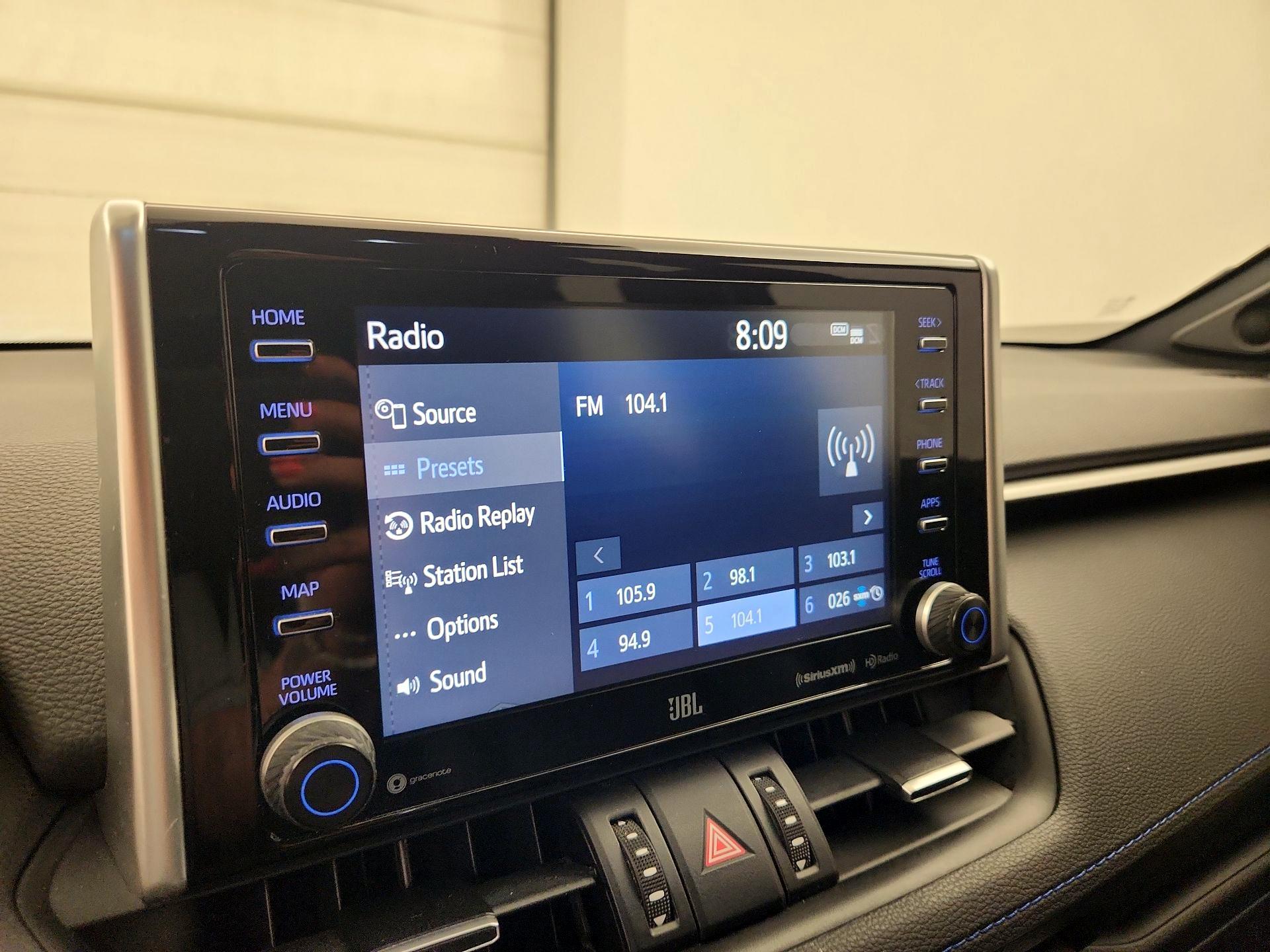 Thumbnail: 2021 Toyota RAV4 - 16