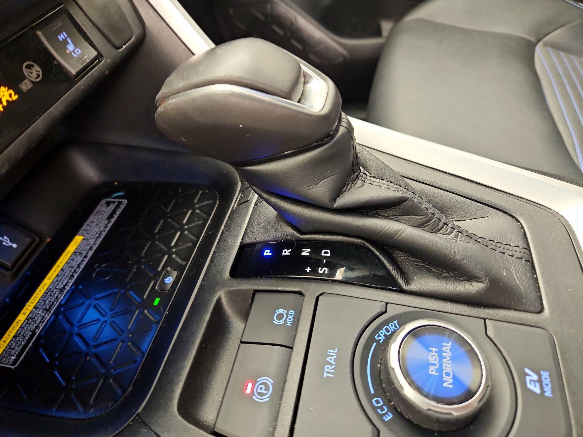 Thumbnail: 2021 Toyota RAV4 - 18