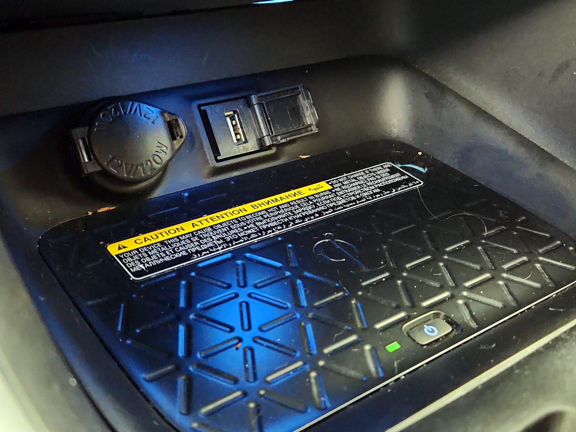 Thumbnail: 2021 Toyota RAV4 - 19
