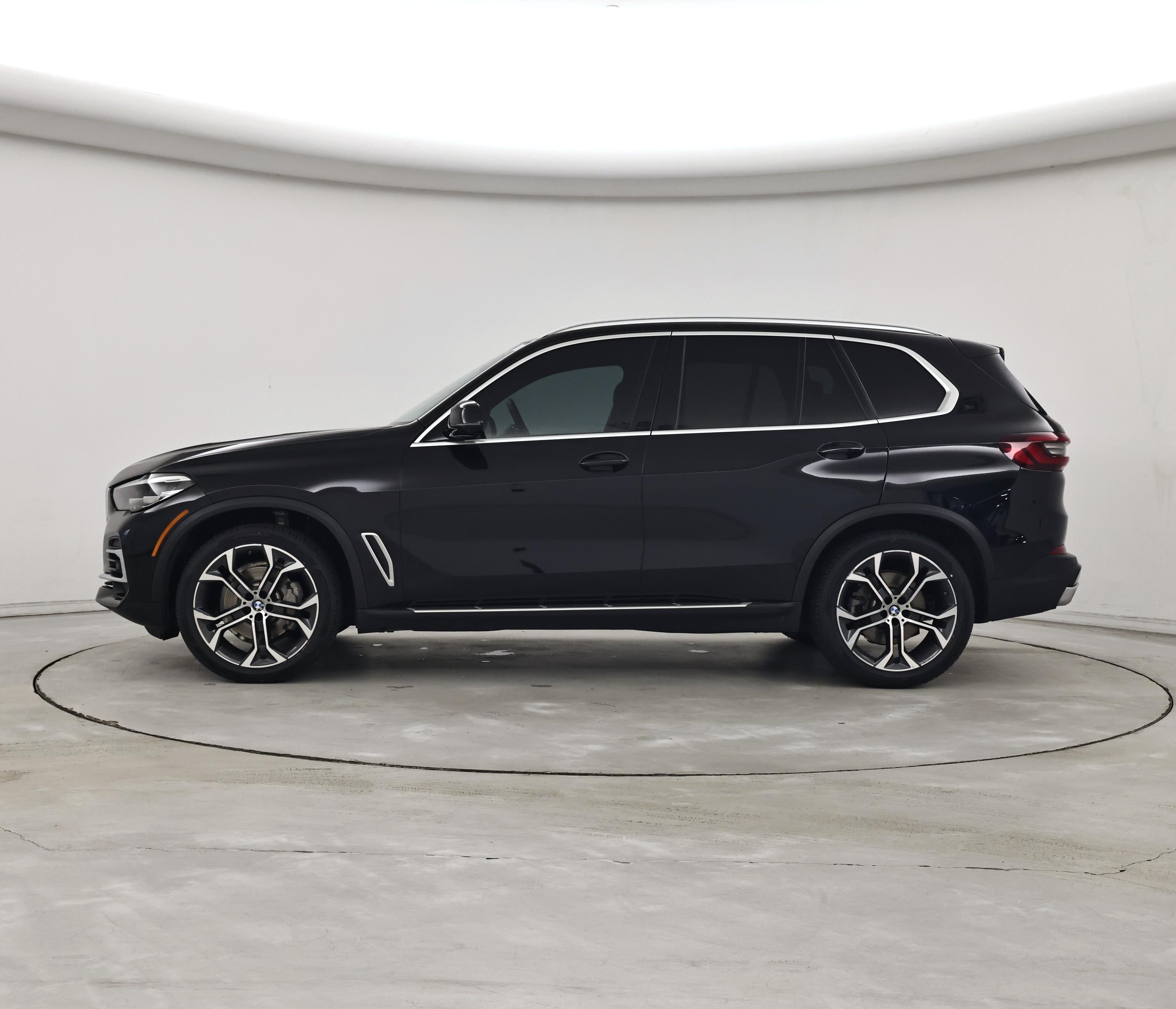 Thumbnail: 2022 BMW X5 - 3