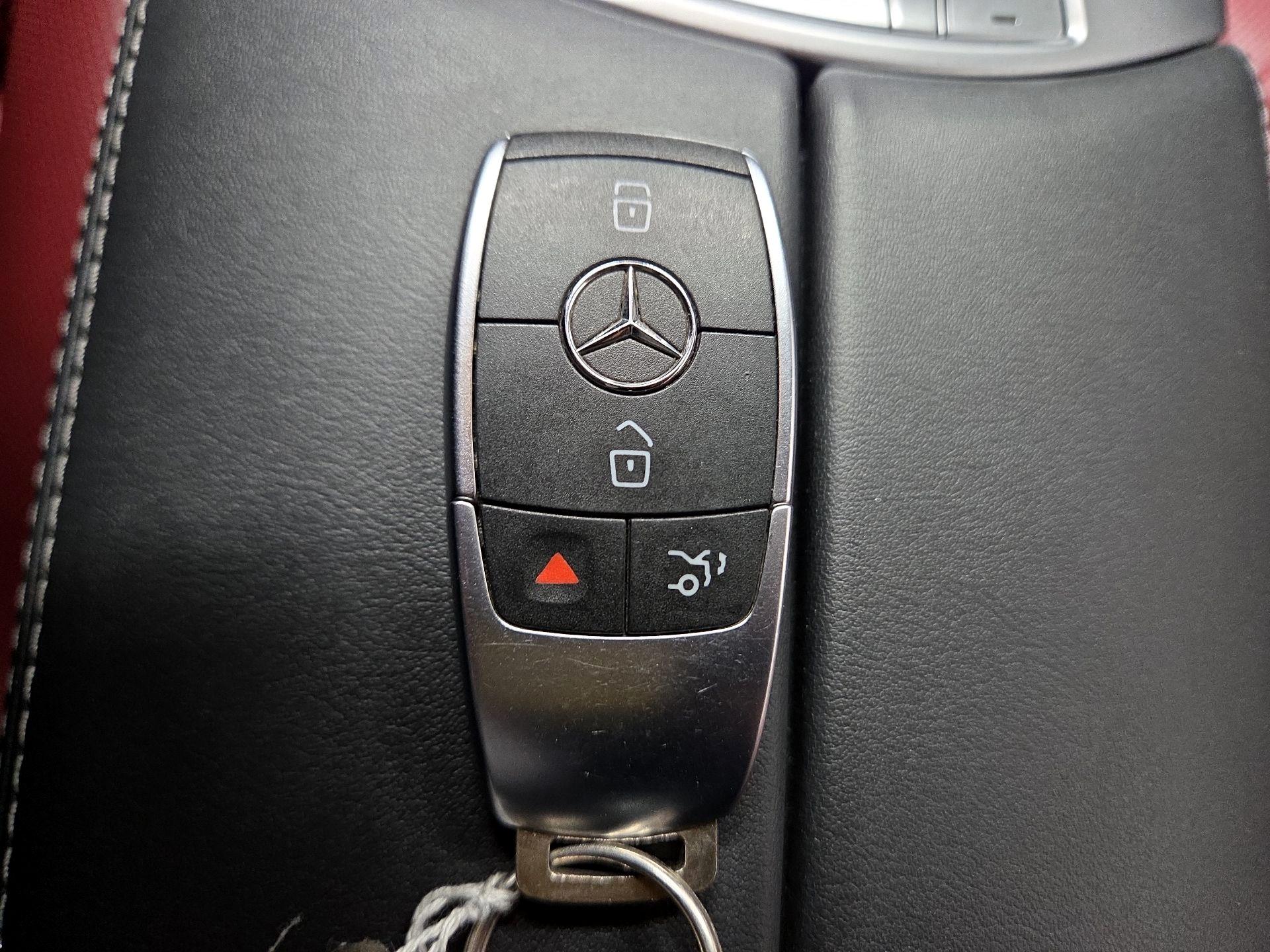 Thumbnail: 2021 Mercedes-Benz C-Class - 18