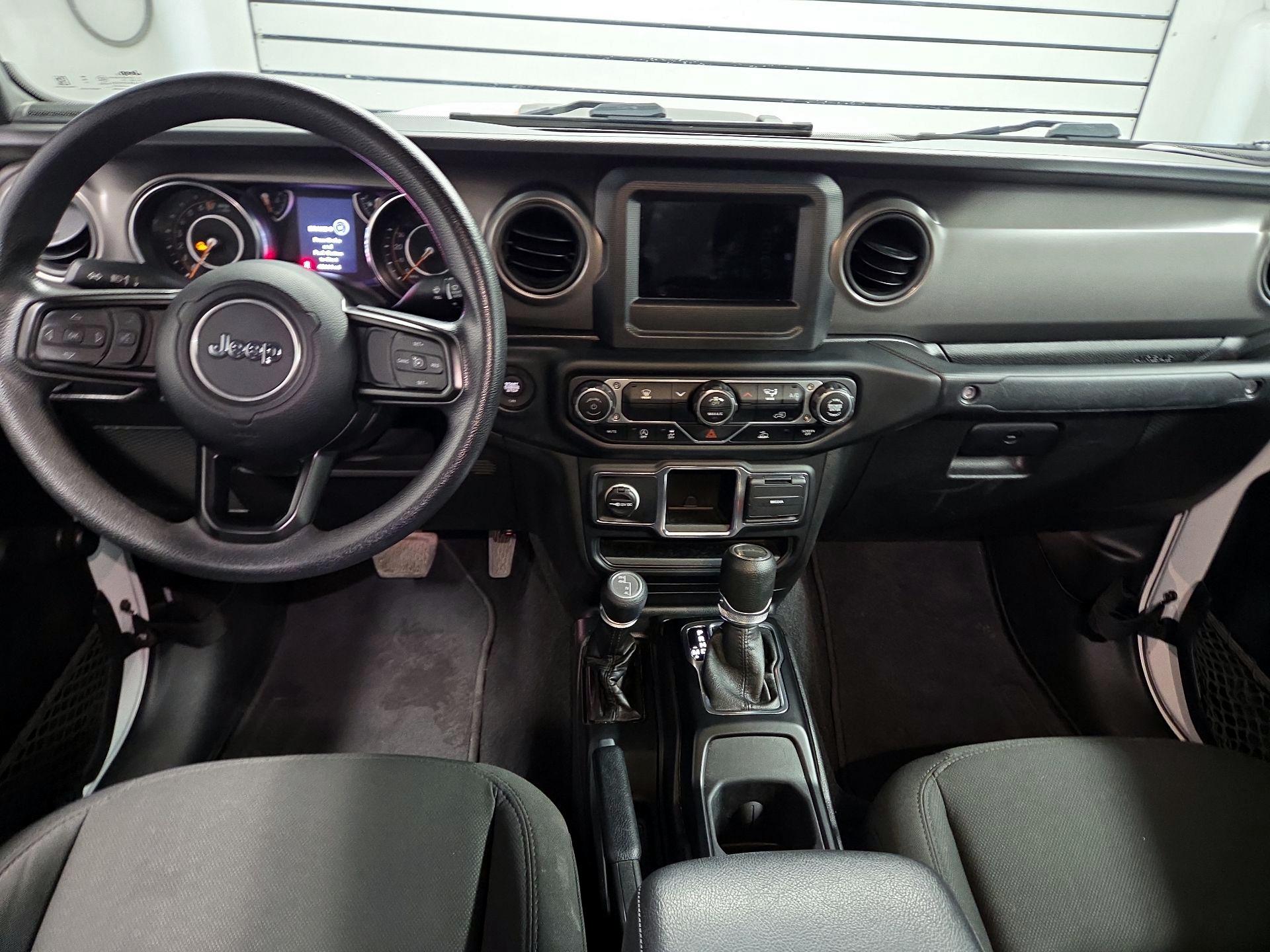 Thumbnail: 2023 Jeep Gladiator - 9
