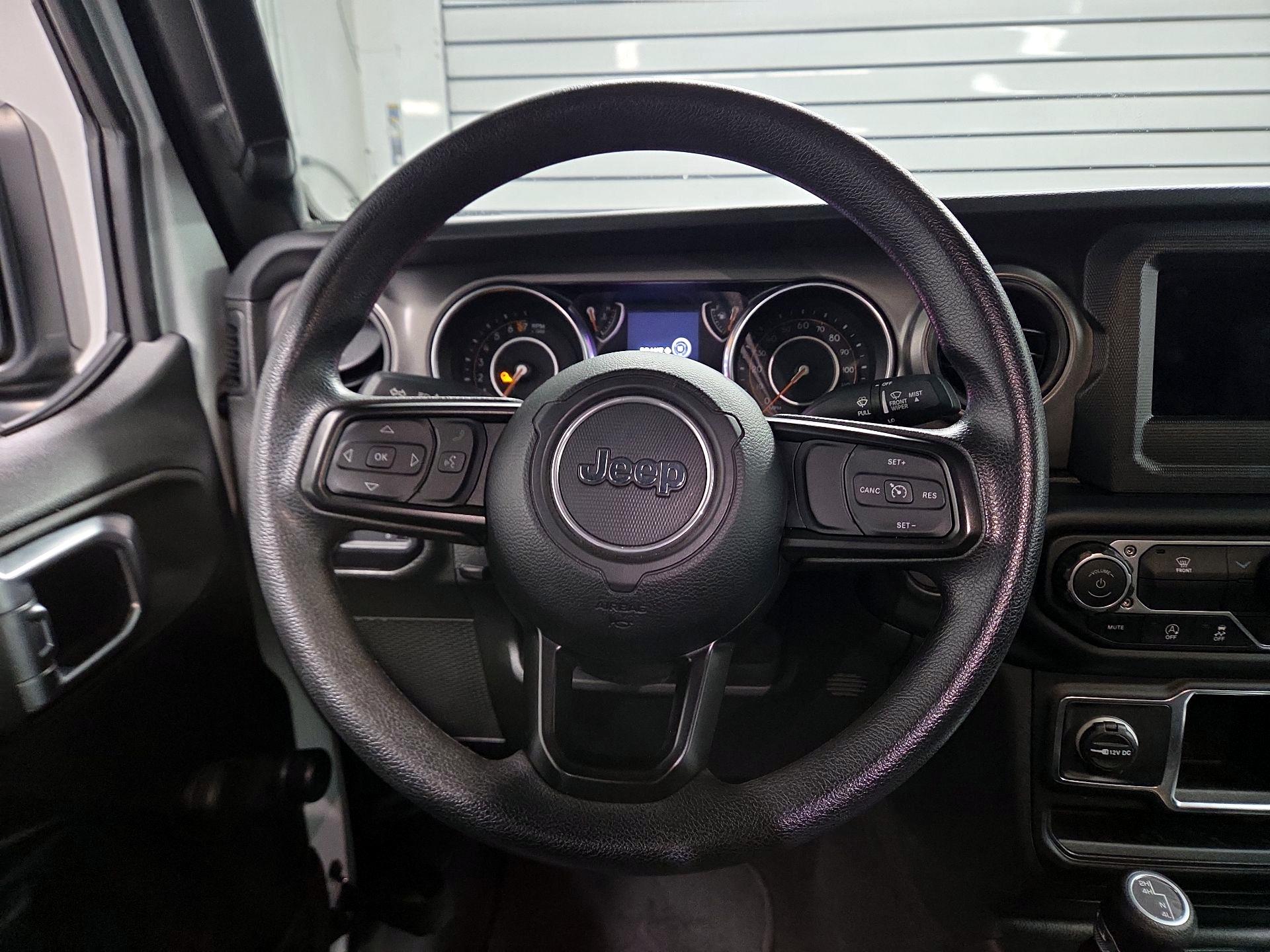 Thumbnail: 2023 Jeep Gladiator - 10
