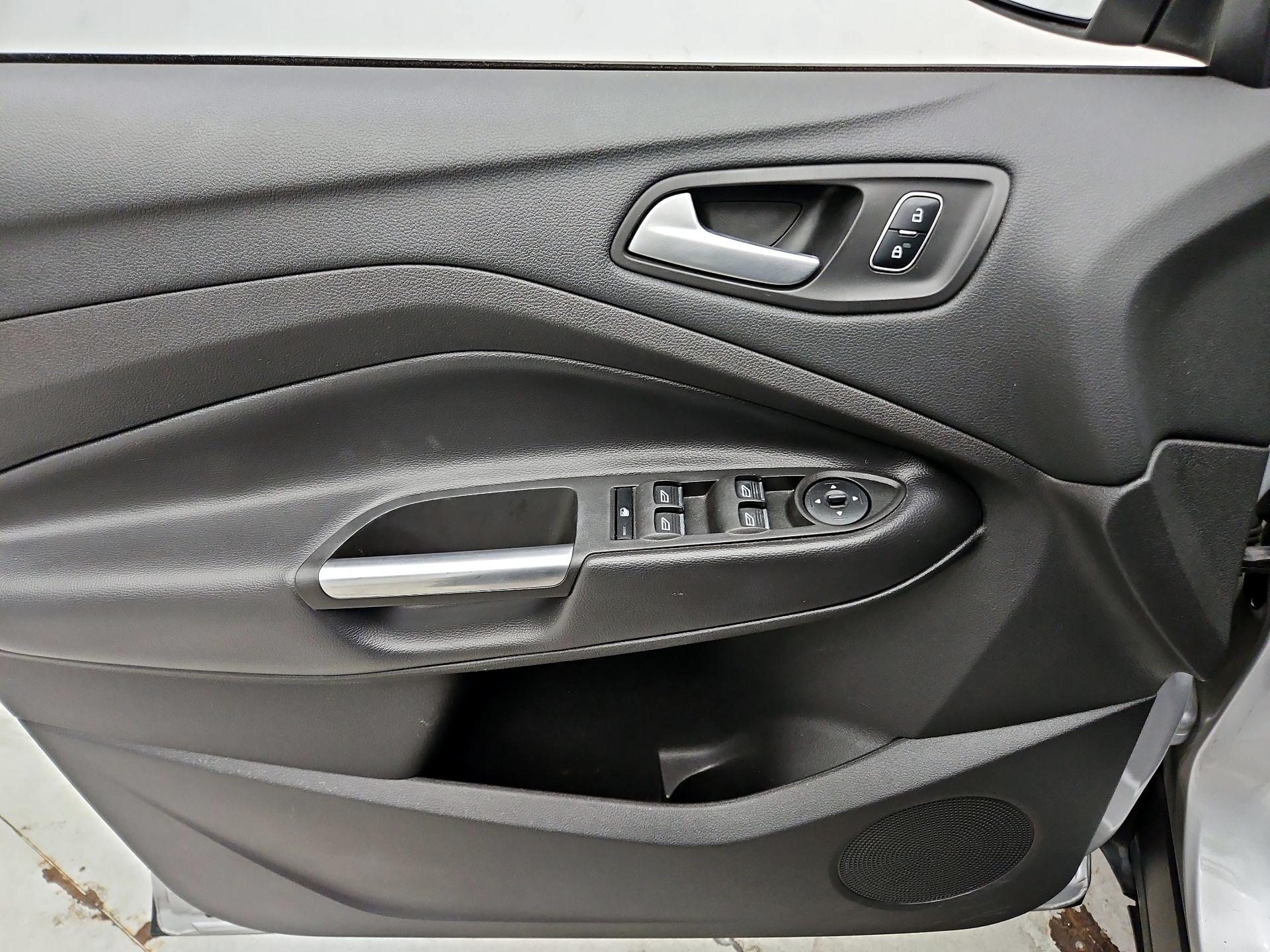 Thumbnail: 2017 Ford Escape - 12