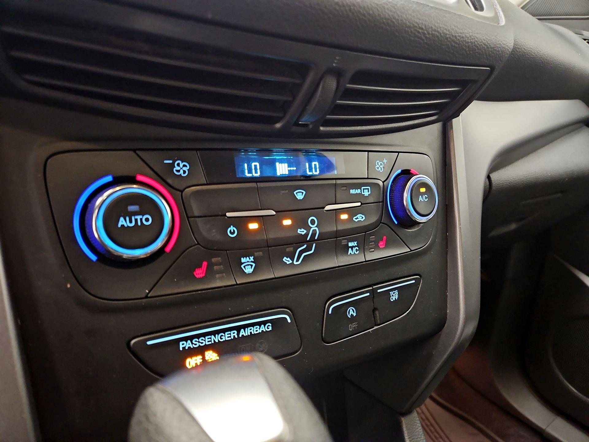 Thumbnail: 2017 Ford Escape - 16