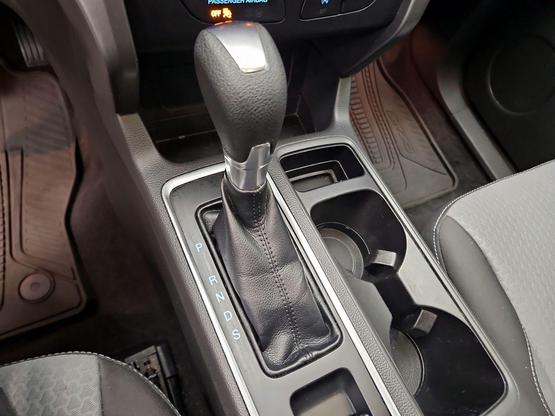 Thumbnail: 2017 Ford Escape - 17
