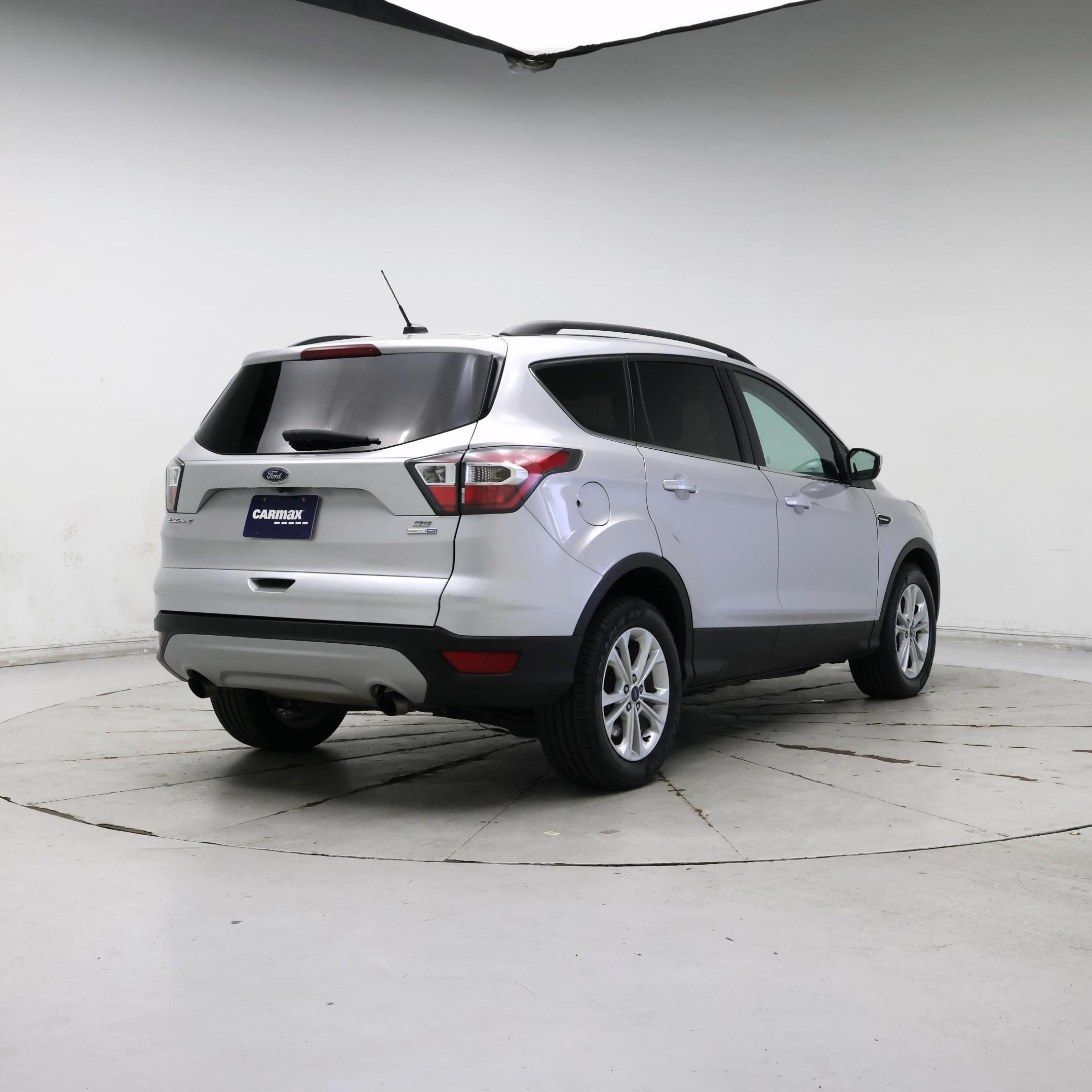 Thumbnail: 2017 Ford Escape - 8