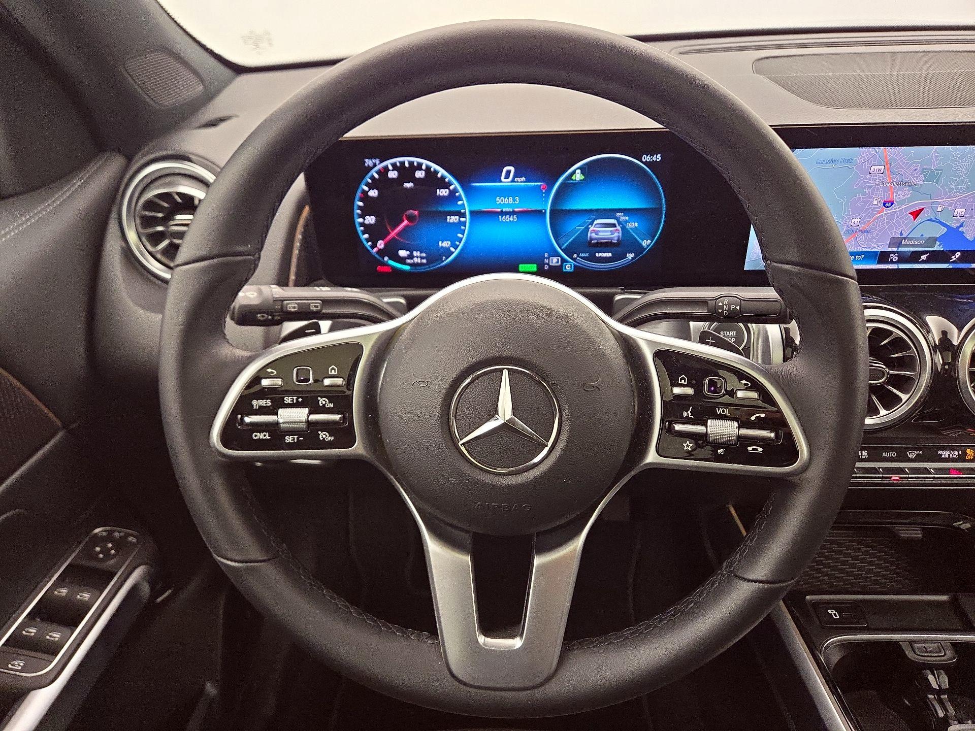 Thumbnail: 2022 Mercedes-Benz EQB - 10