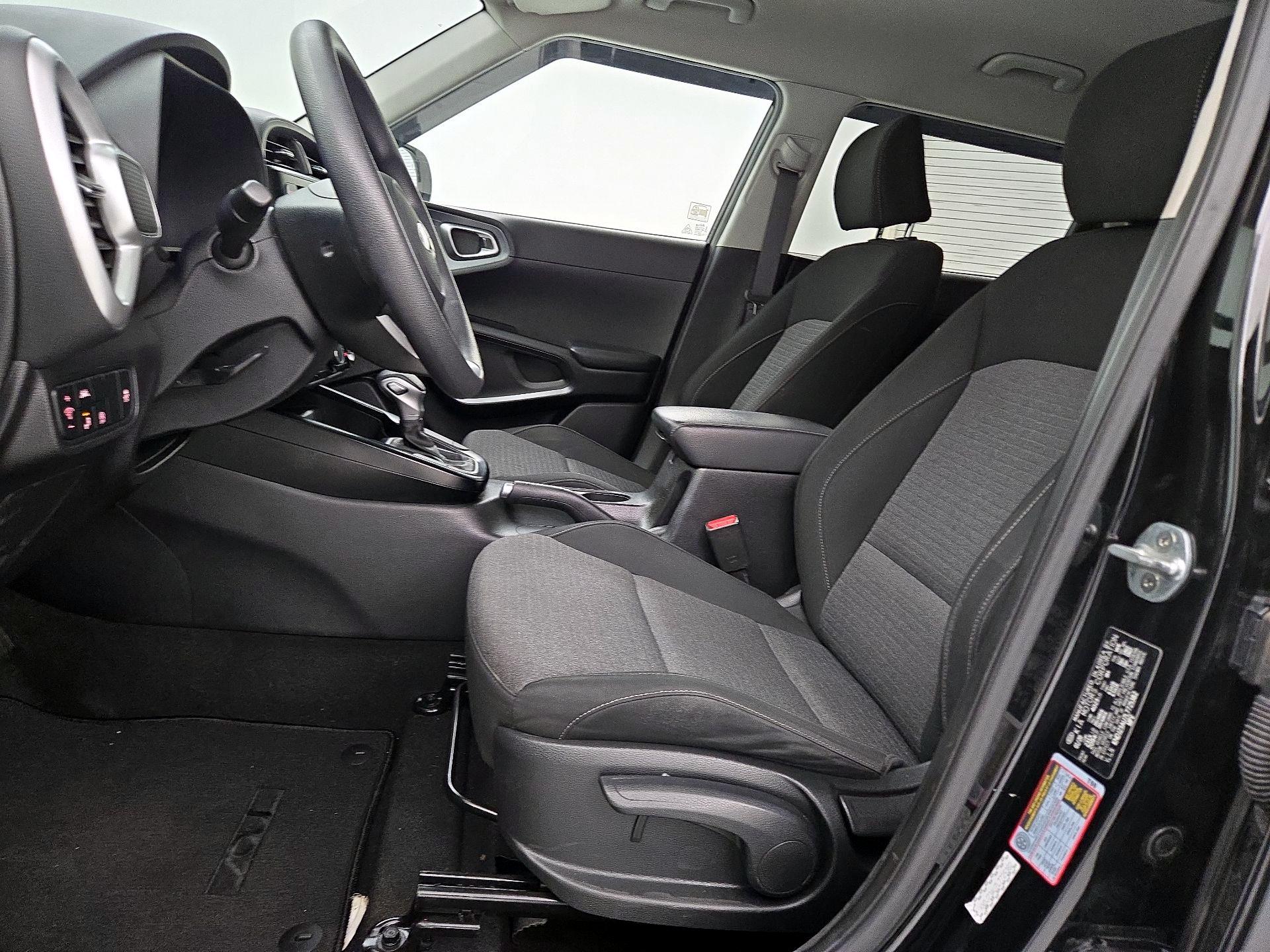 Thumbnail: 2020 Kia Soul - 11