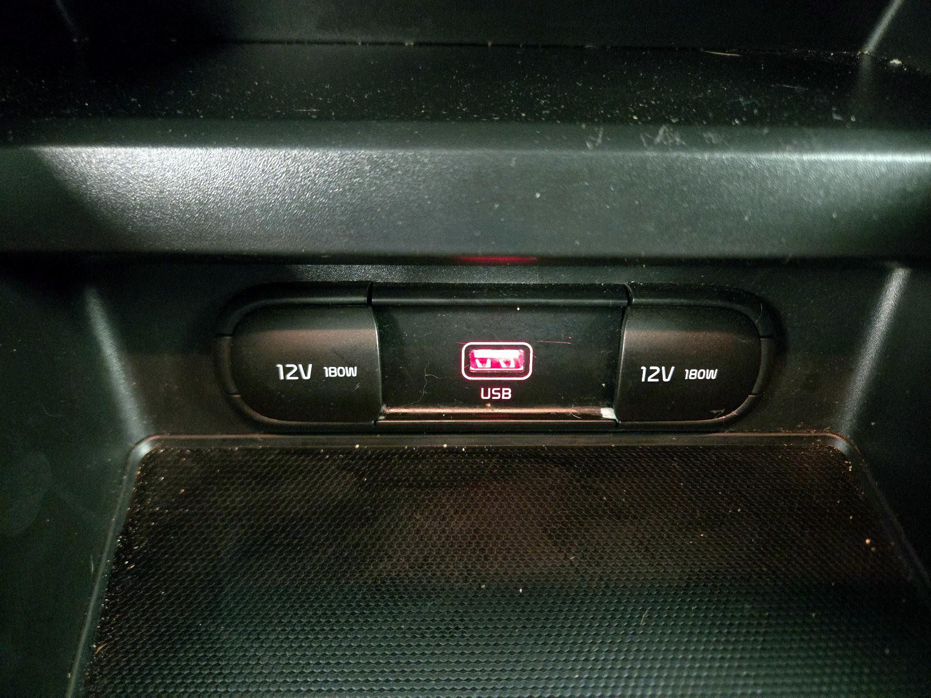 Thumbnail: 2020 Kia Soul - 18