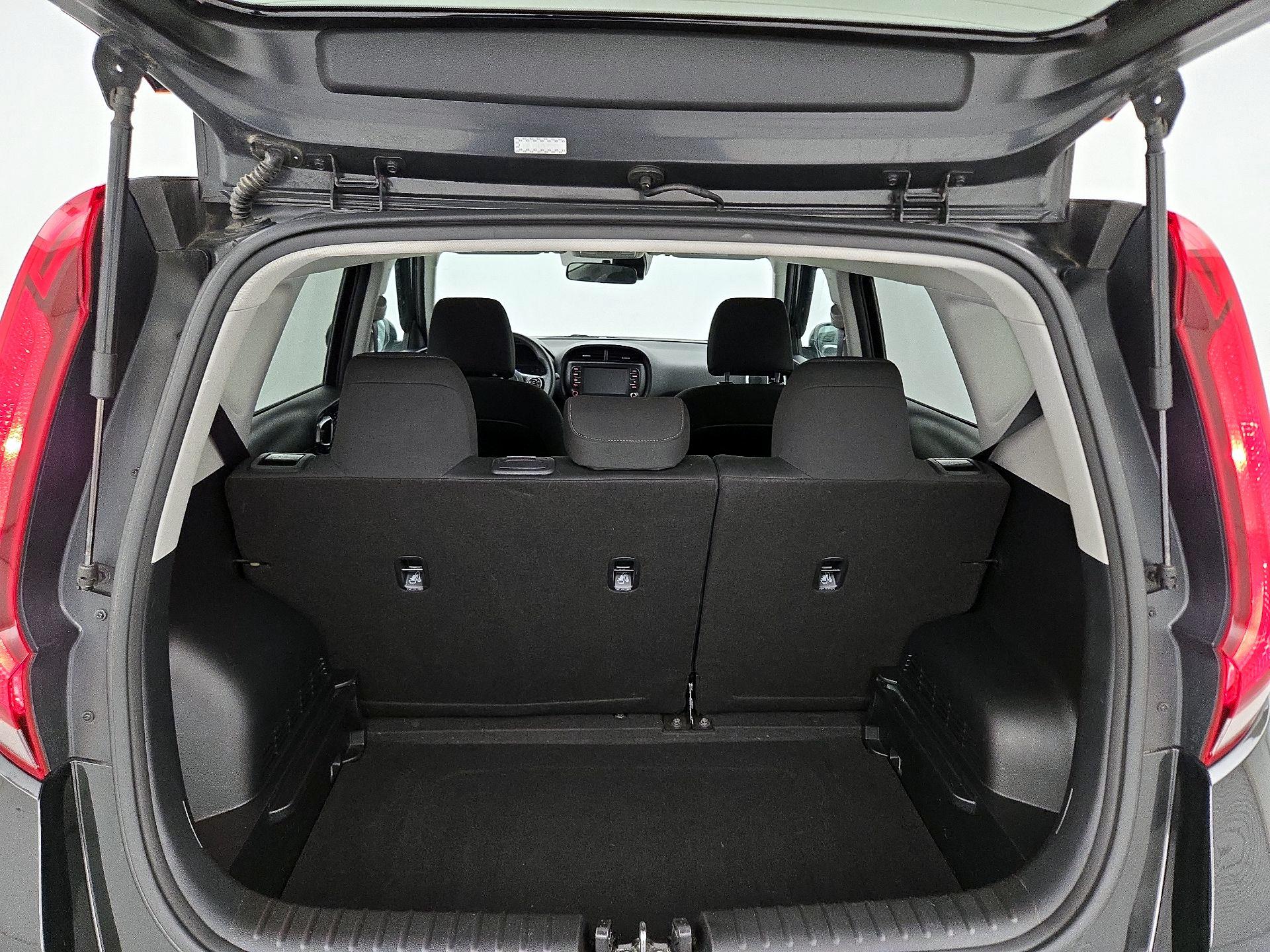 Thumbnail: 2020 Kia Soul - 20