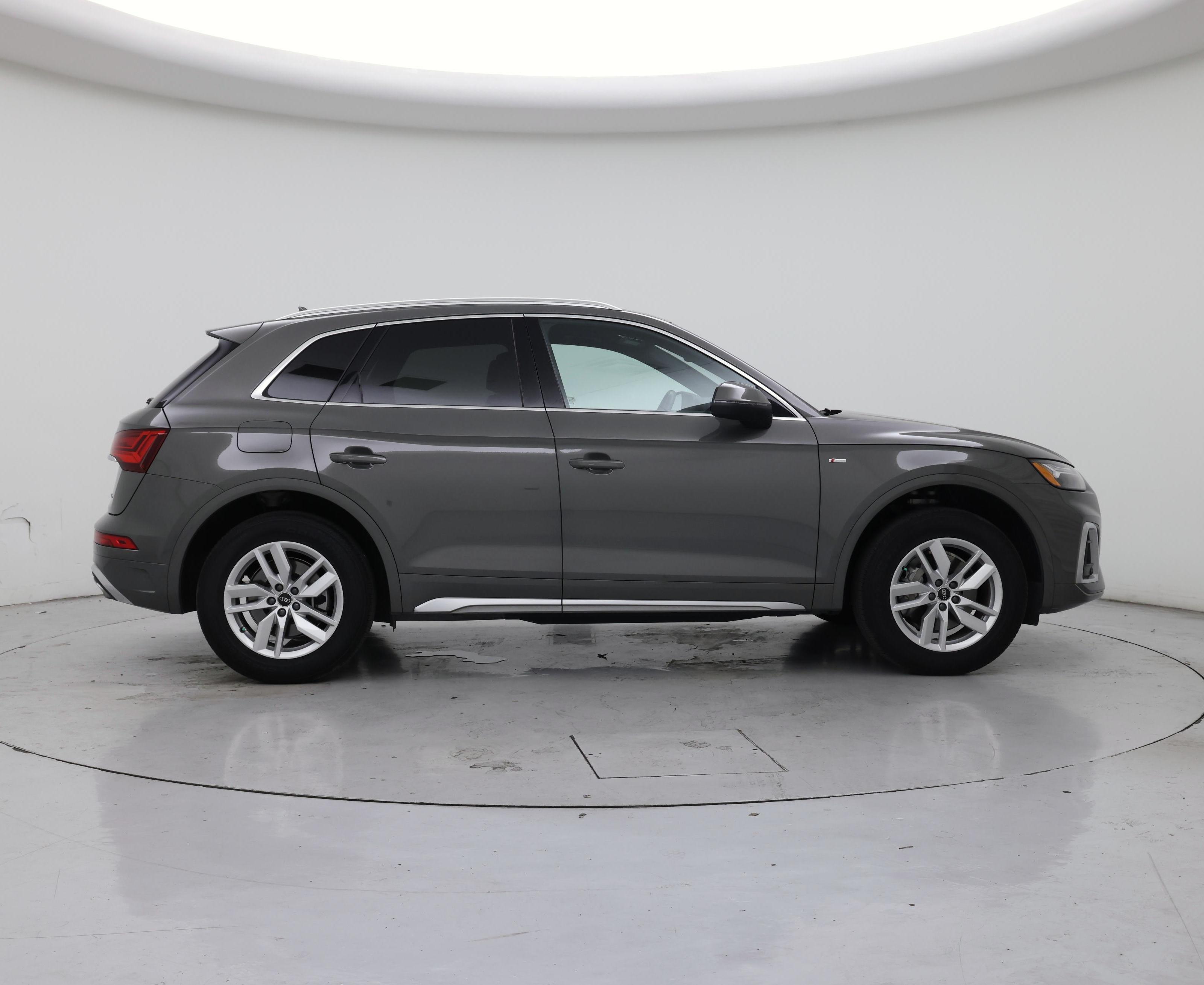 Thumbnail: 2023 Audi Q5 - 7