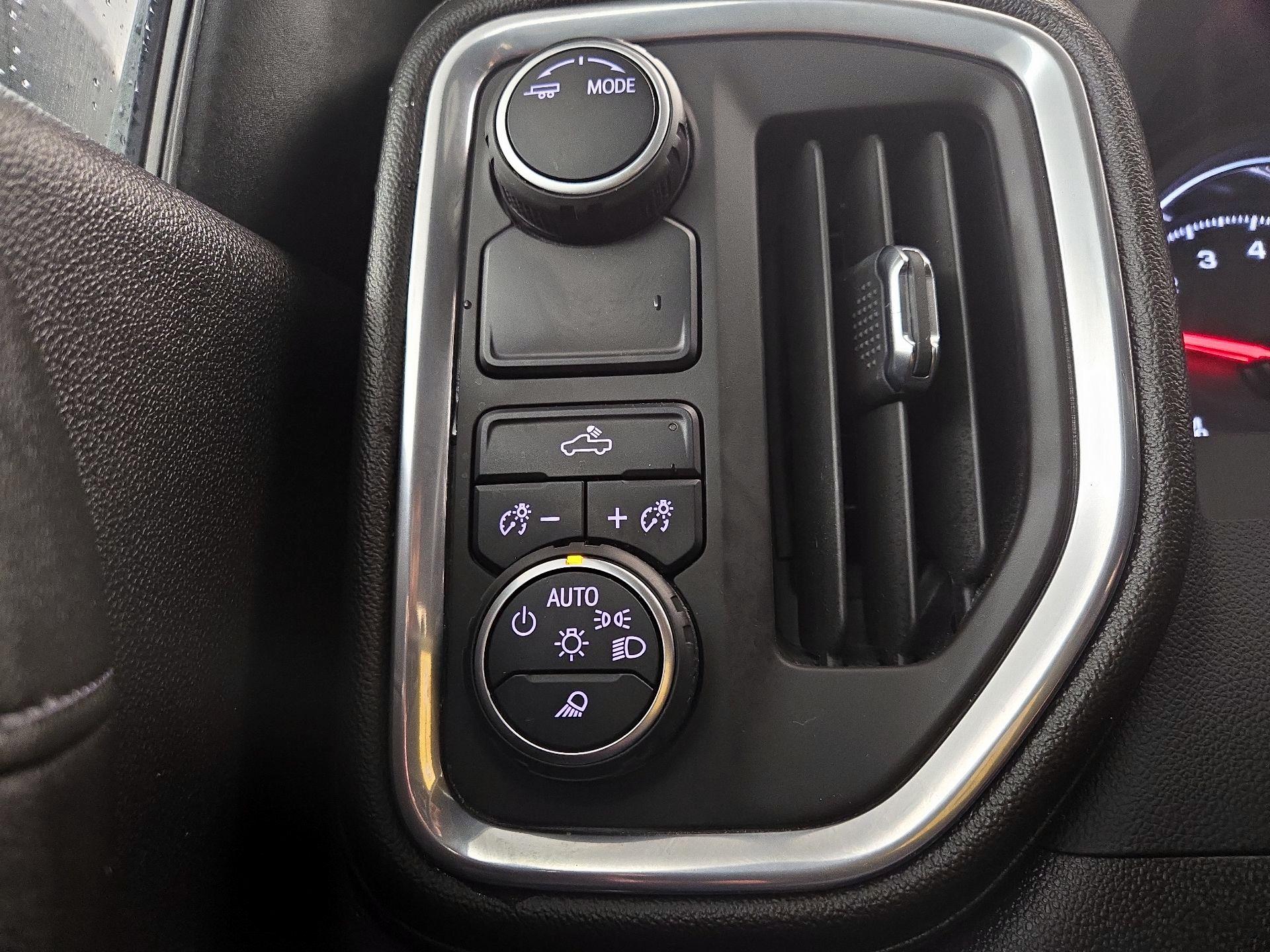 Thumbnail: 2022 Chevrolet Silverado 1500 - 13