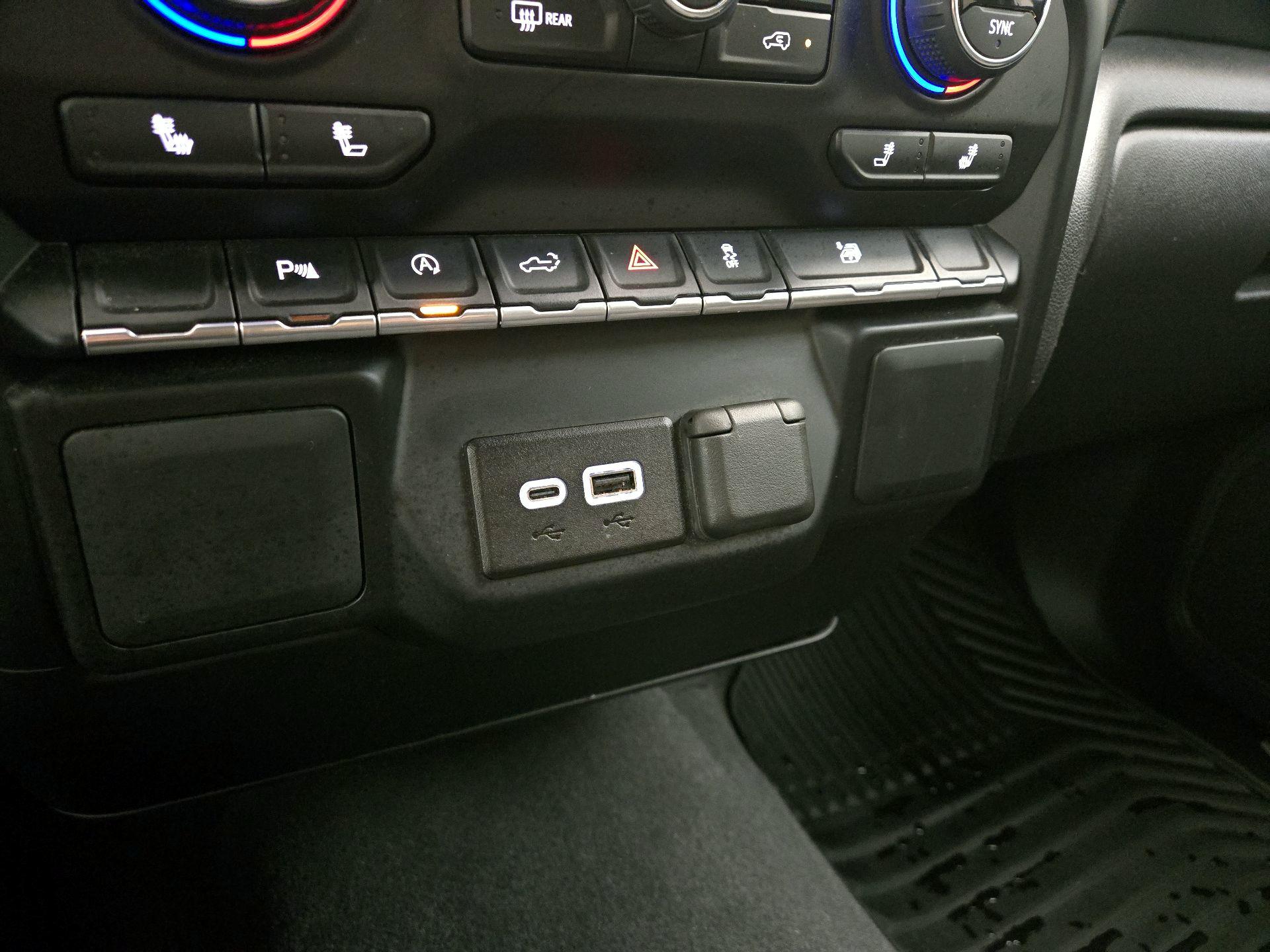 Thumbnail: 2022 Chevrolet Silverado 1500 - 18