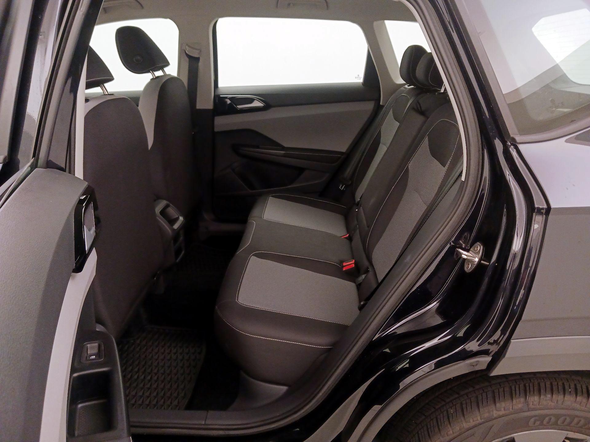 Thumbnail: 2024 Volkswagen Taos - 19