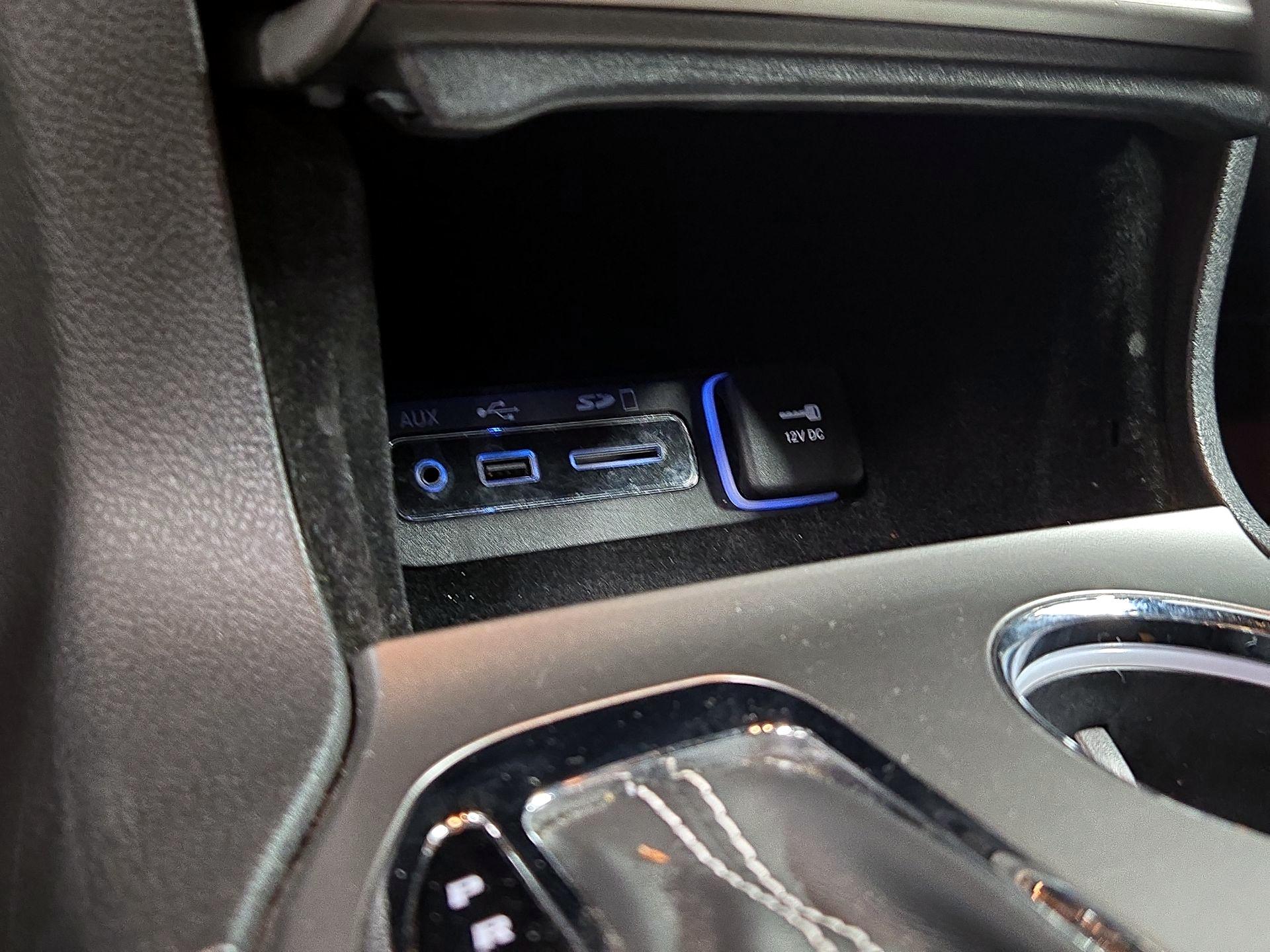 Thumbnail: 2017 Jeep Grand Cherokee - 19