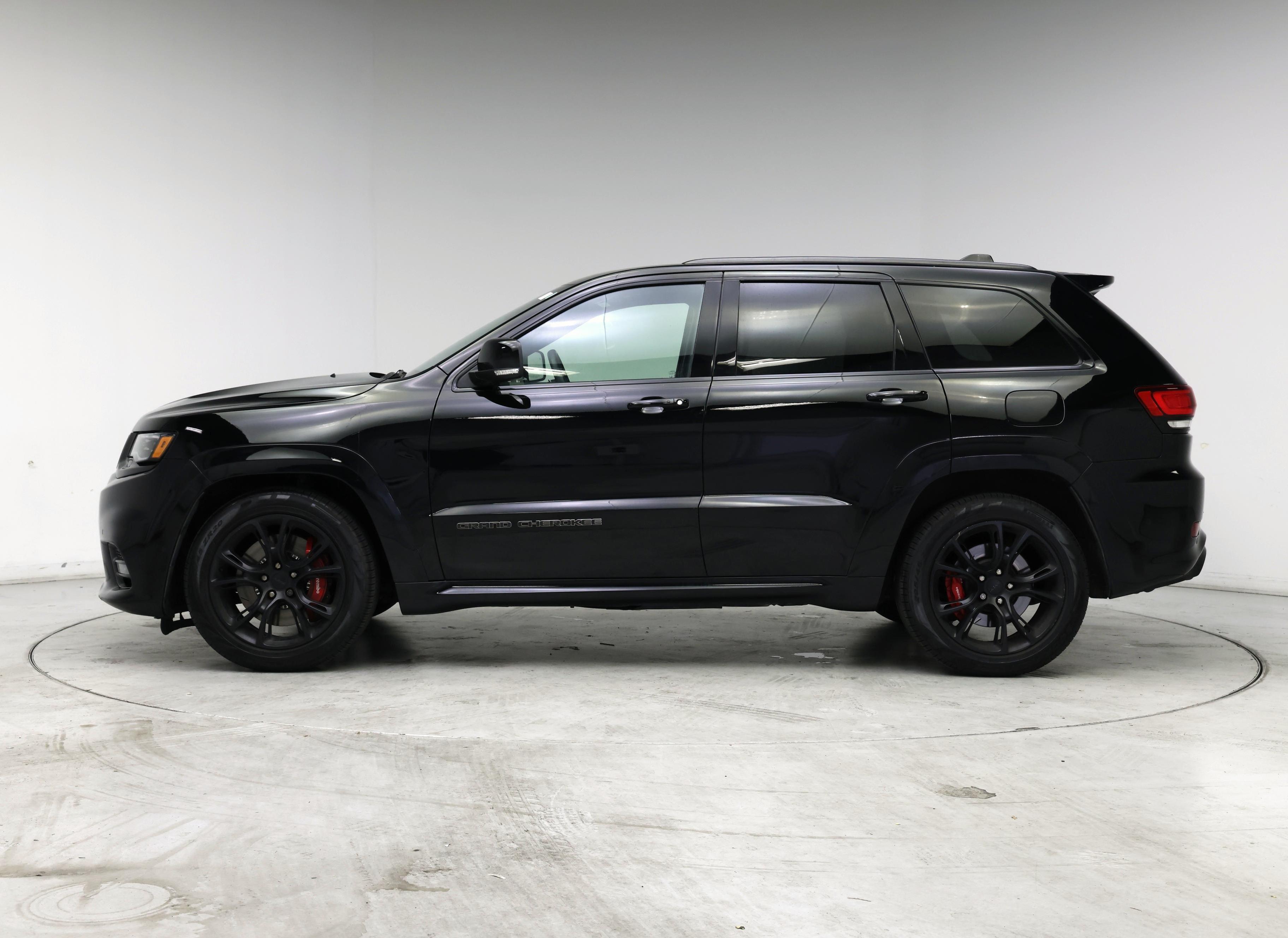 Thumbnail: 2017 Jeep Grand Cherokee - 3