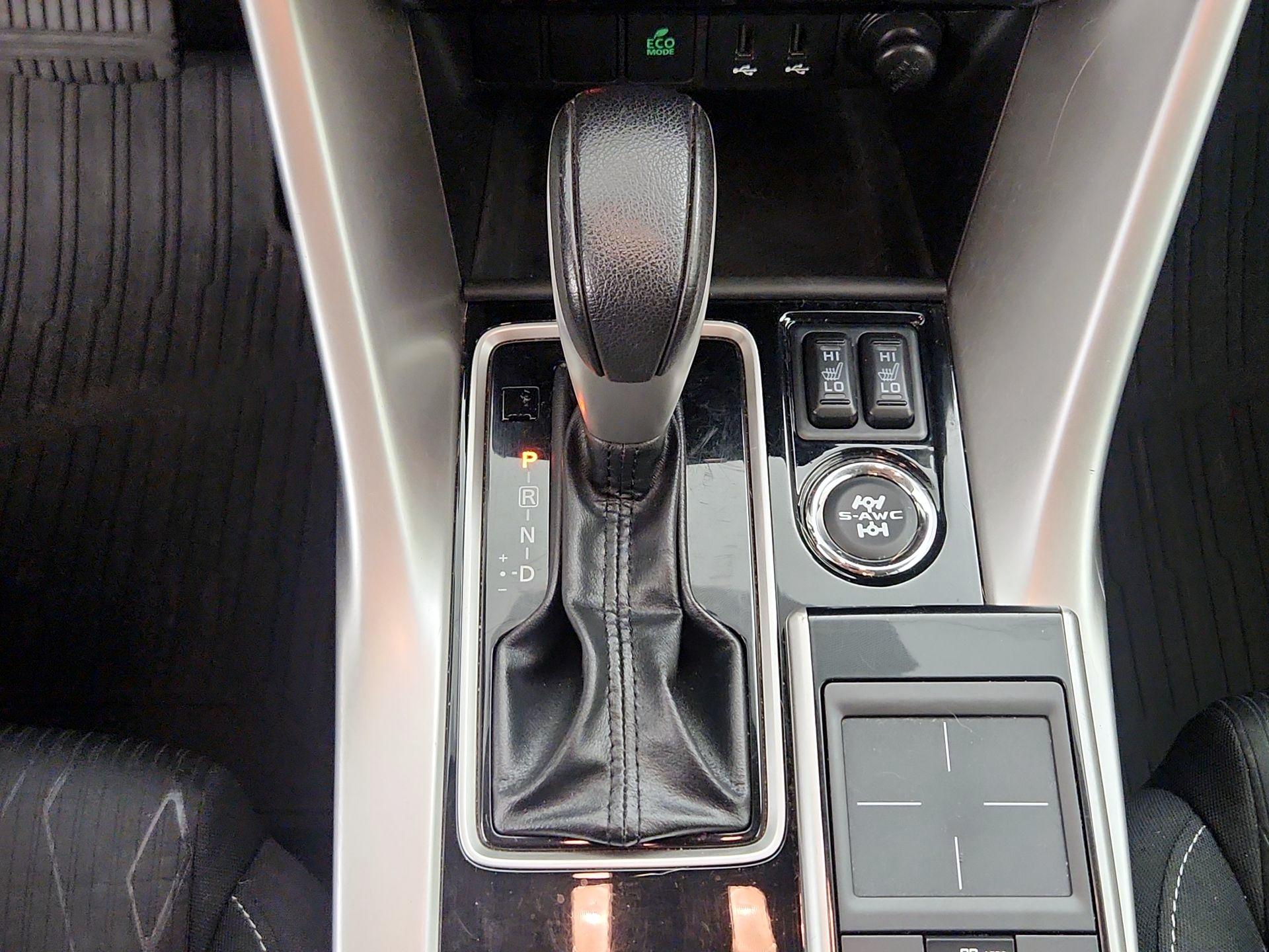 Thumbnail: 2018 Mitsubishi Eclipse Cross - 17