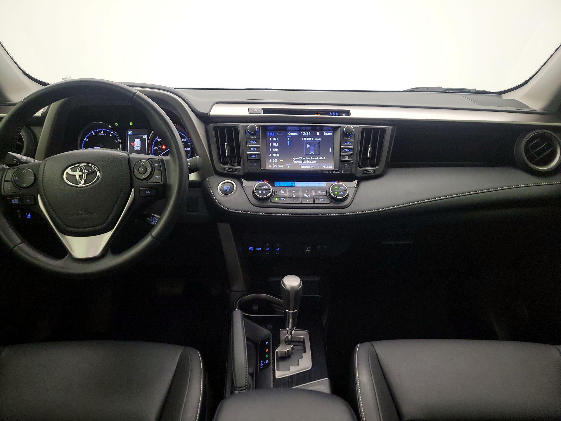 Thumbnail: 2018 Toyota RAV4 - 9