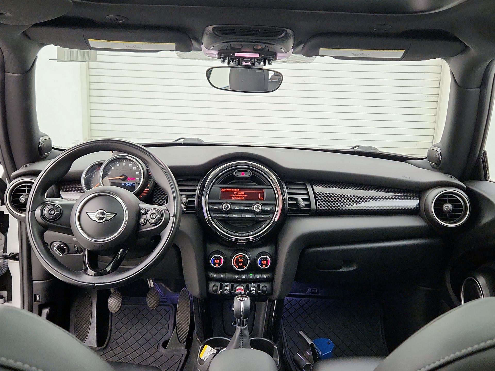 Thumbnail: 2015 MINI Cooper Hardtop - 9