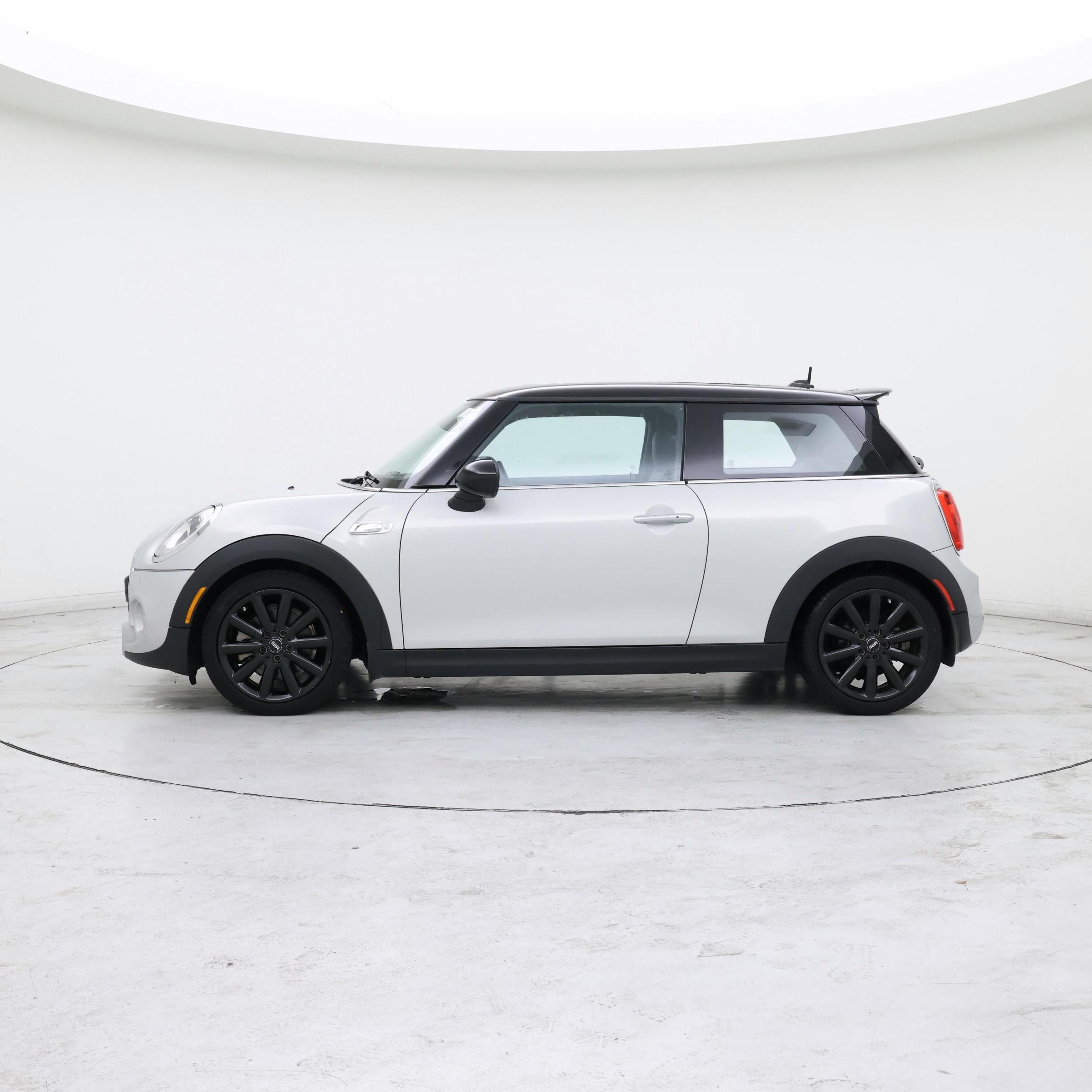 Thumbnail: 2015 MINI Cooper Hardtop - 3
