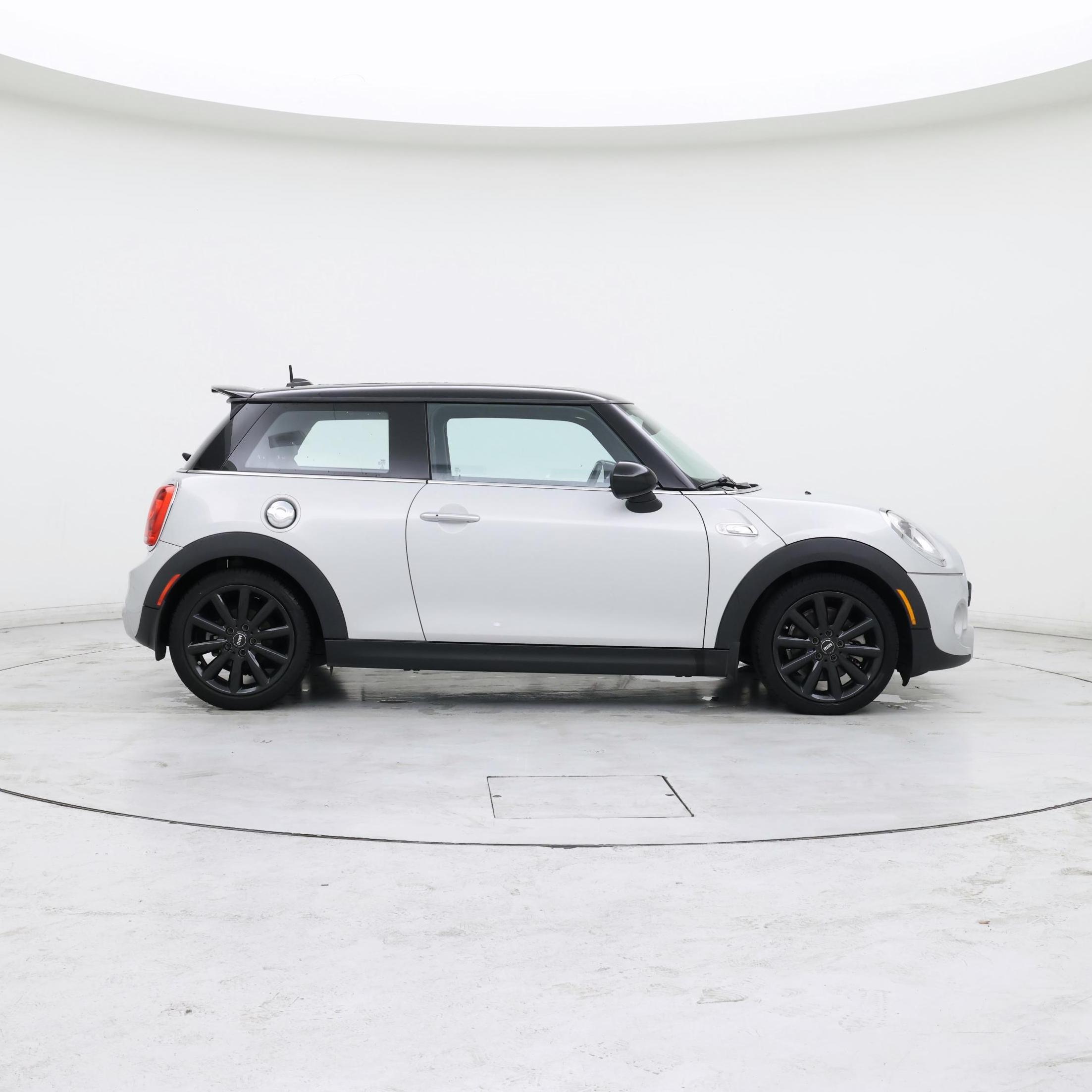 Thumbnail: 2015 MINI Cooper Hardtop - 7