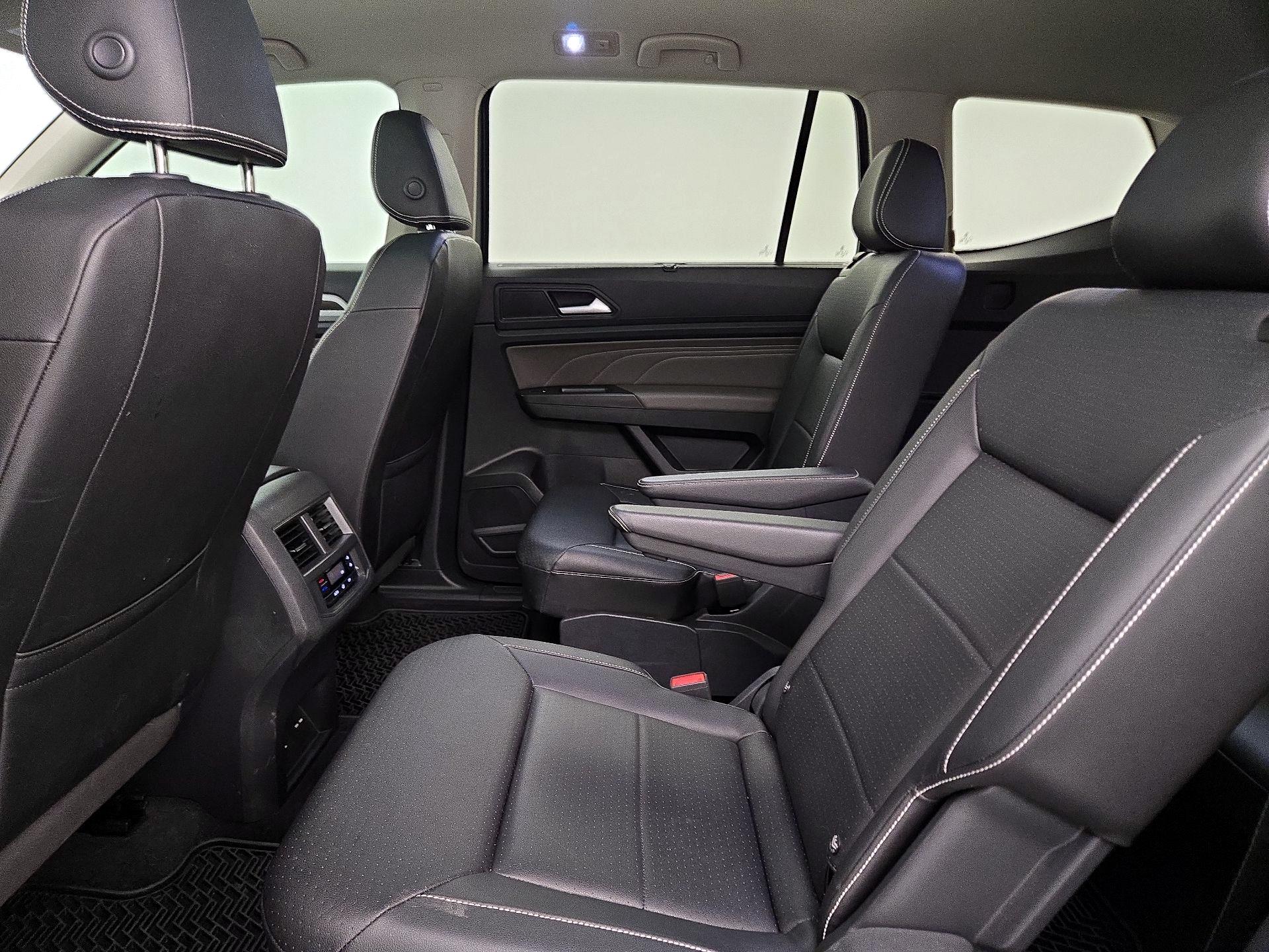 Thumbnail: 2023 Volkswagen Atlas - 20