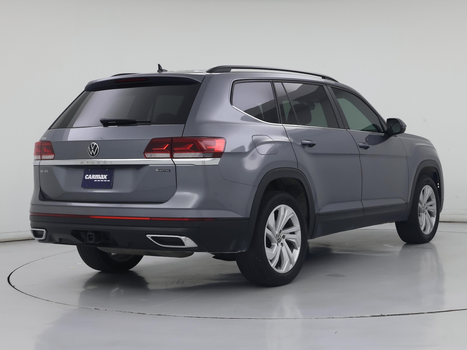 2023 Volkswagen Atlas SE w/Tech - Photo 9