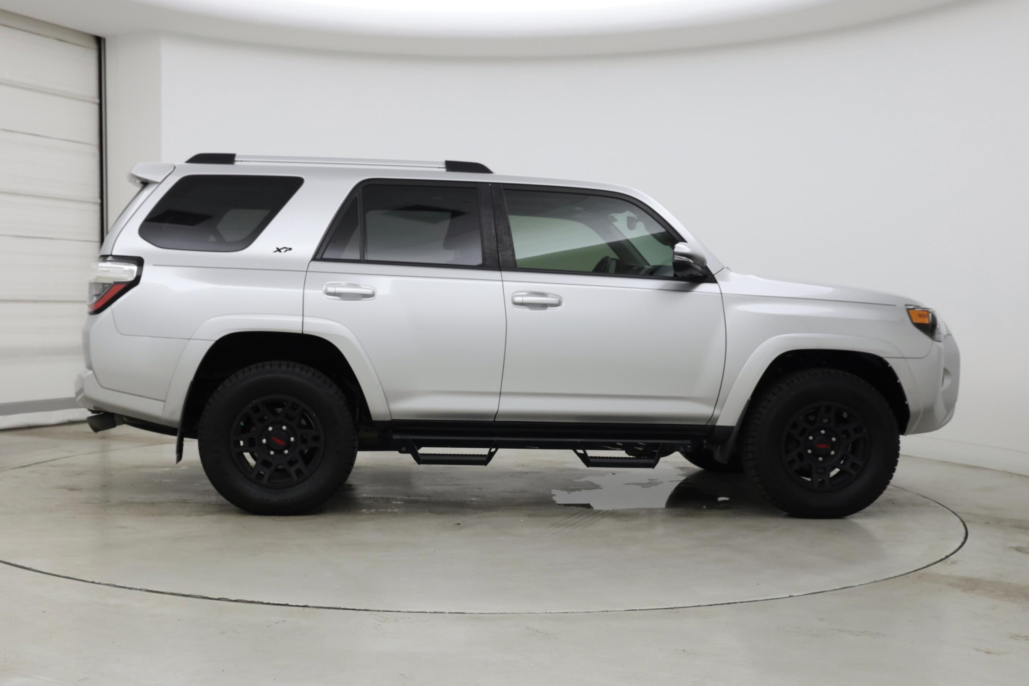 Thumbnail: 2020 Toyota 4Runner - 7