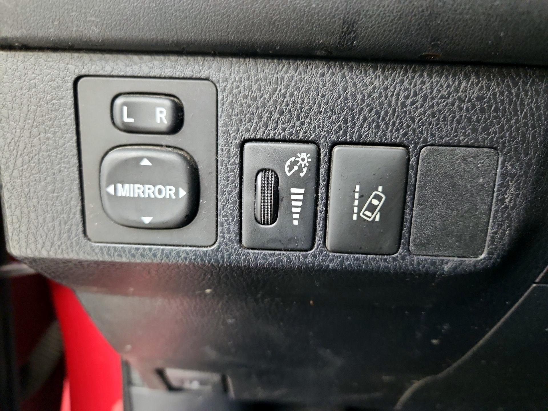 Thumbnail: 2017 Toyota RAV4 - 13