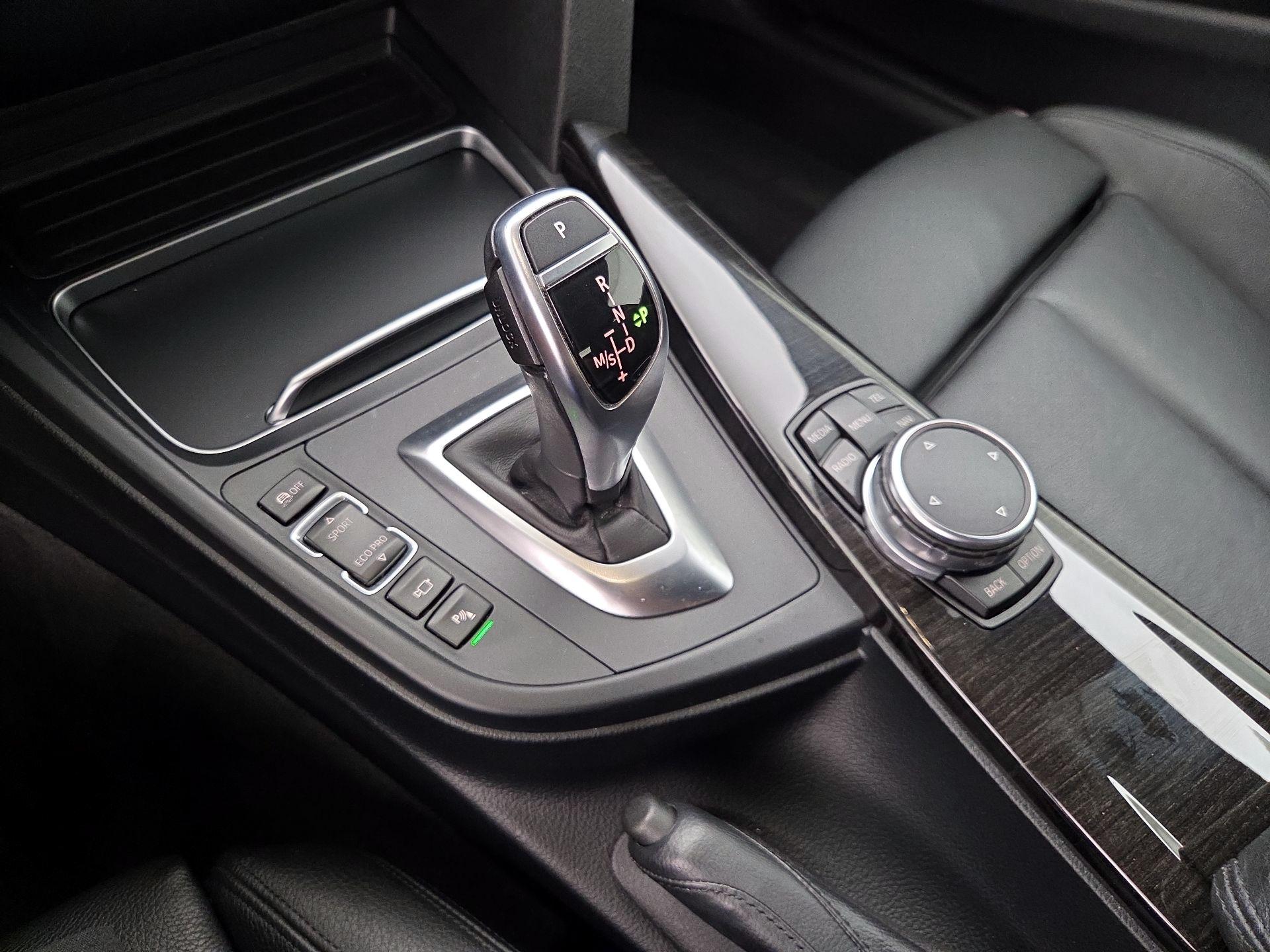 Thumbnail: 2016 BMW 4 Series - 17