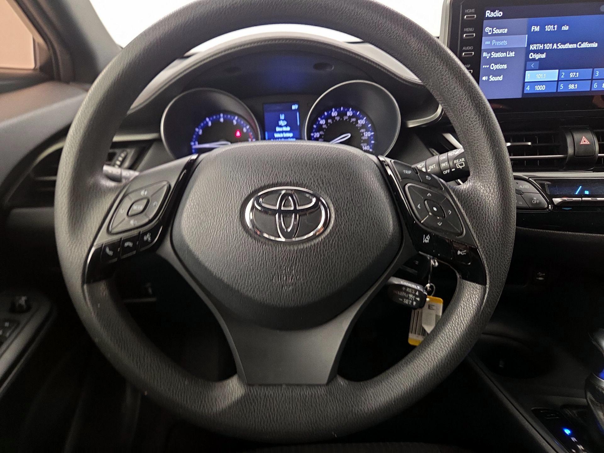 Thumbnail: 2019 Toyota C-HR - 10