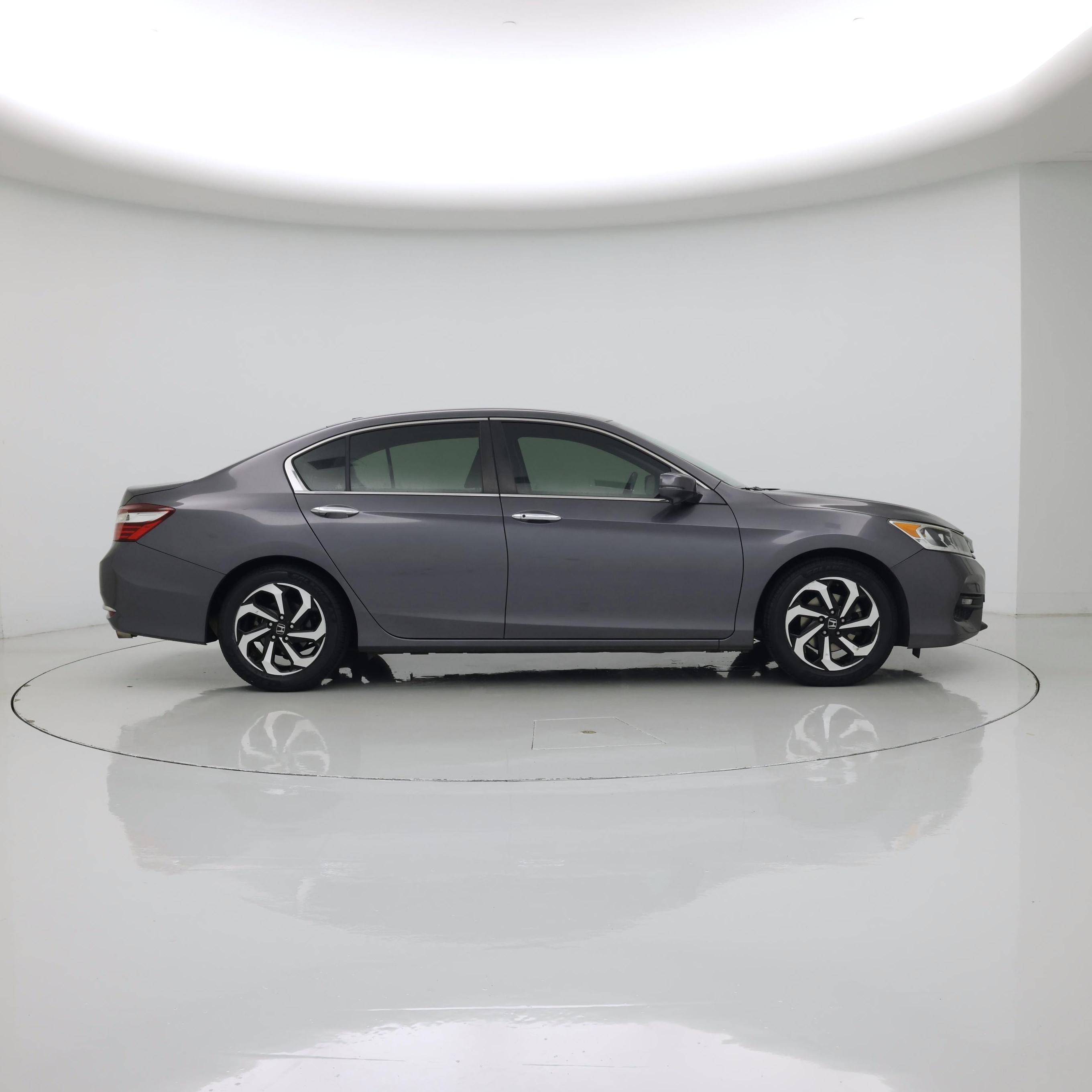 Thumbnail: 2017 Honda Accord - 7