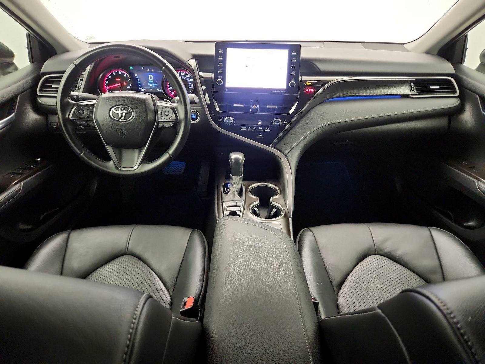 2021 Toyota Camry XSE - Photo 10