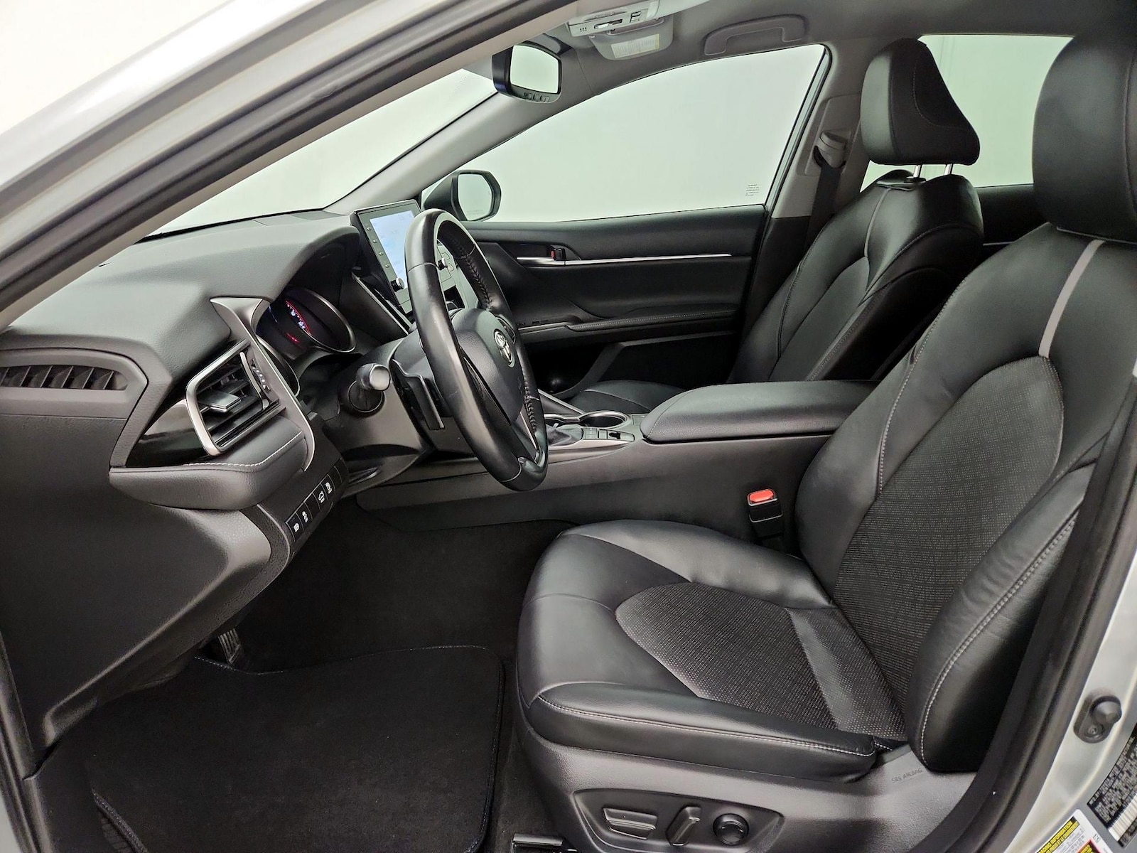 2021 Toyota Camry XSE - Photo 12