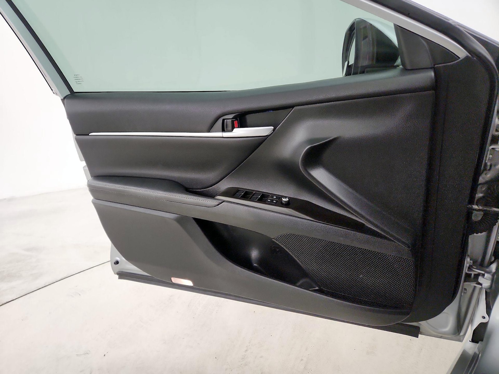 2021 Toyota Camry XSE - Photo 13