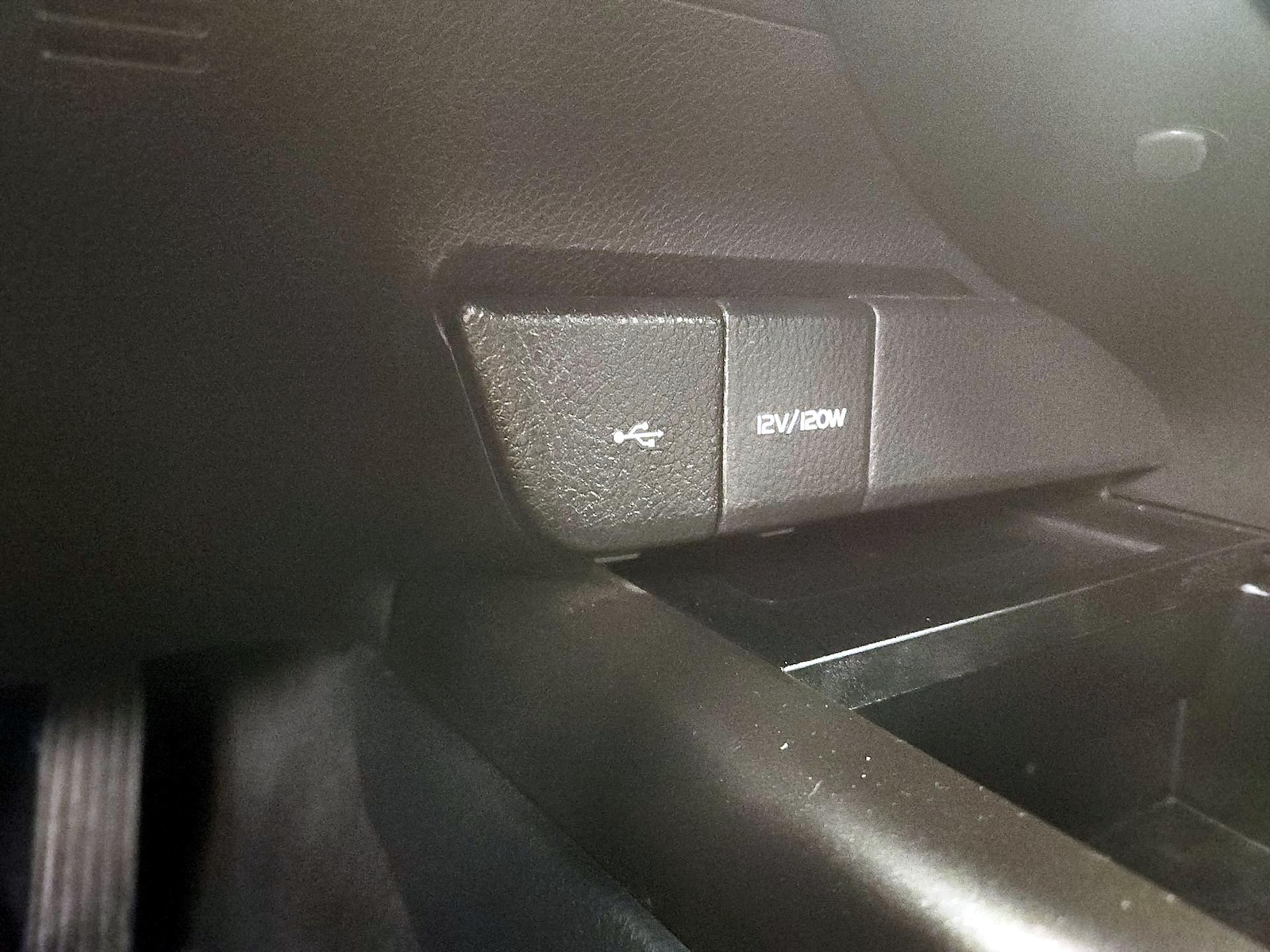 2021 Toyota Camry XSE - Photo 19