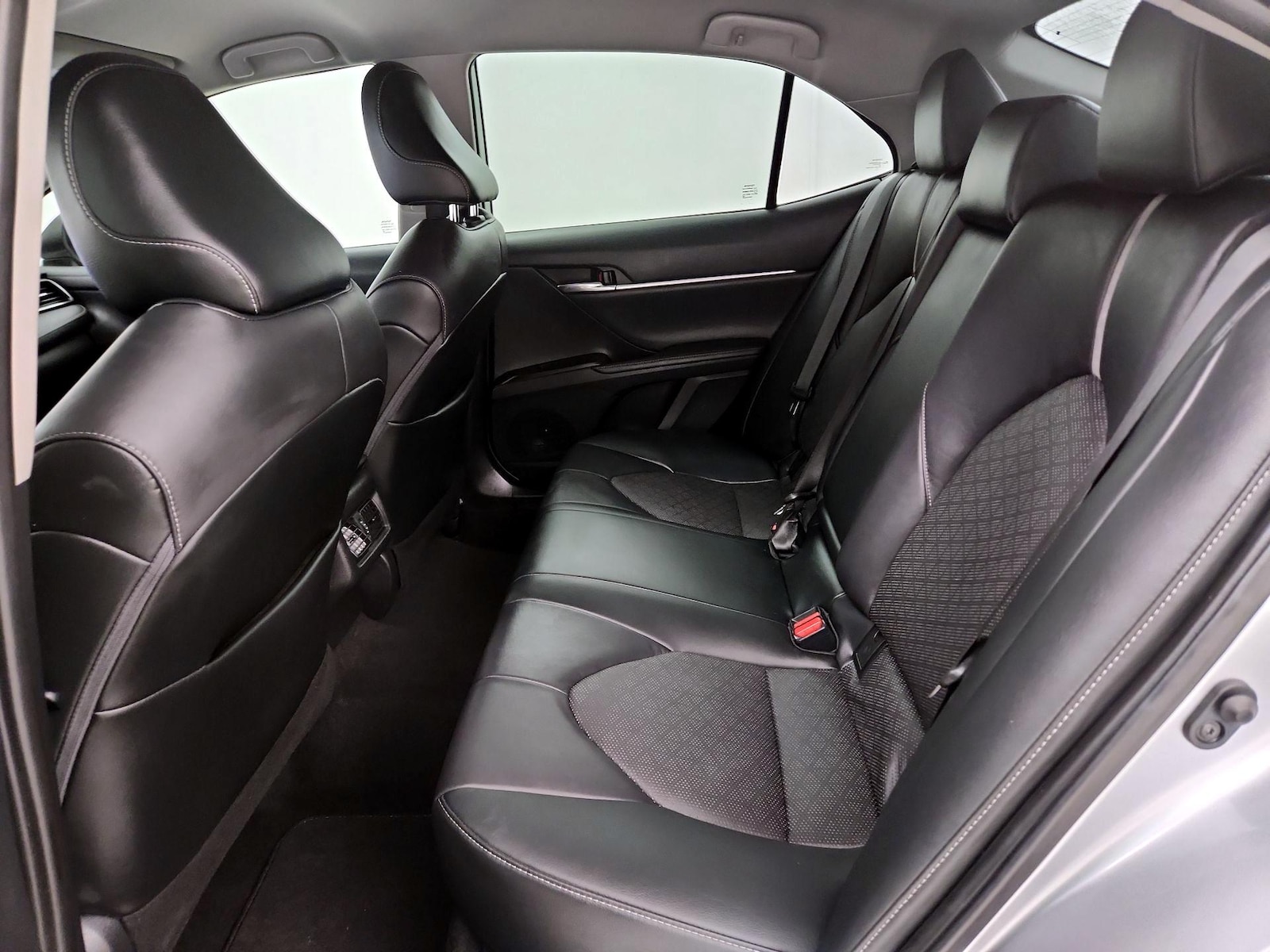 2021 Toyota Camry XSE - Photo 20