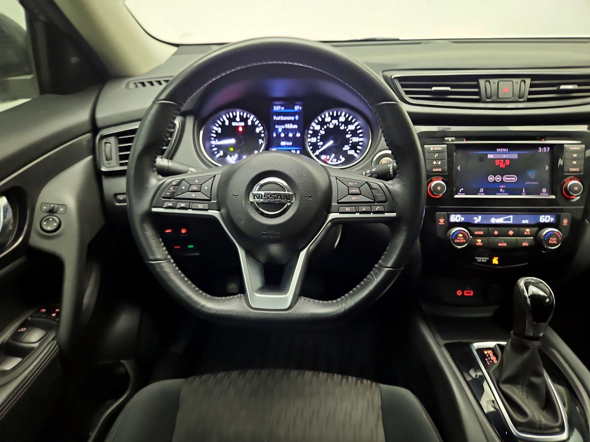 Thumbnail: 2018 Nissan Rogue - 10