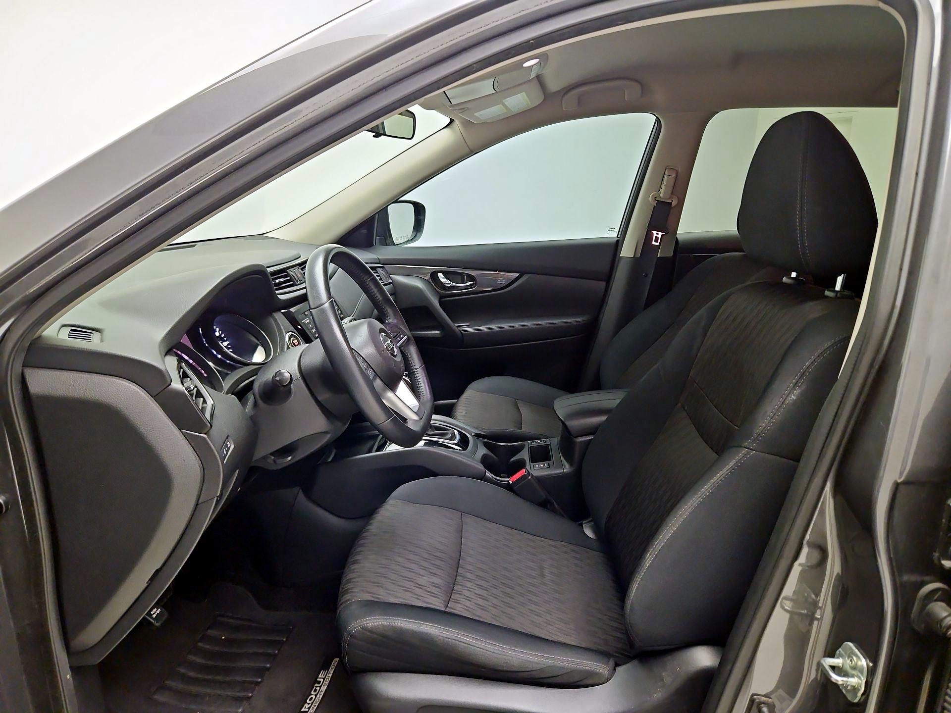Thumbnail: 2018 Nissan Rogue - 11