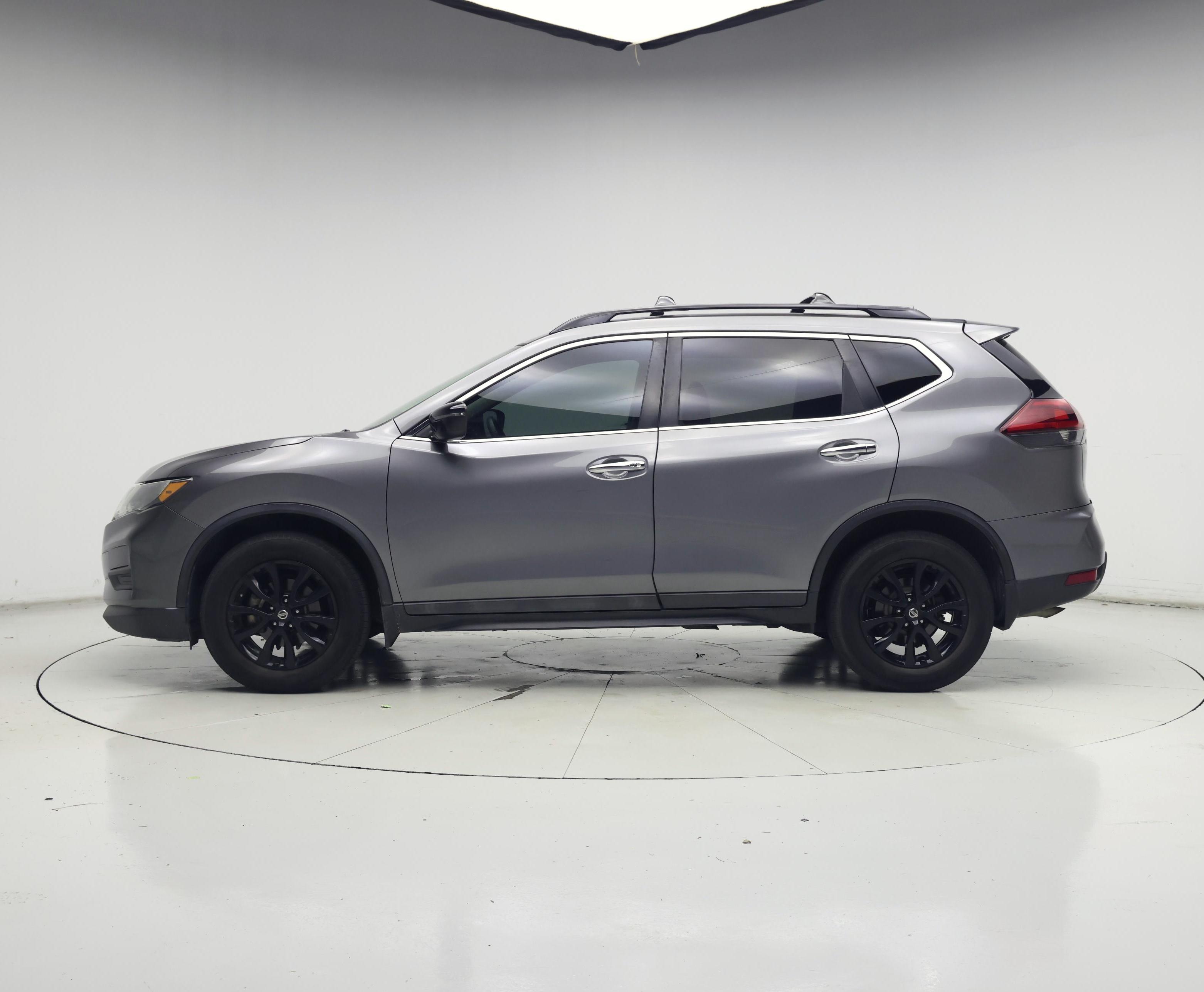 Thumbnail: 2018 Nissan Rogue - 3