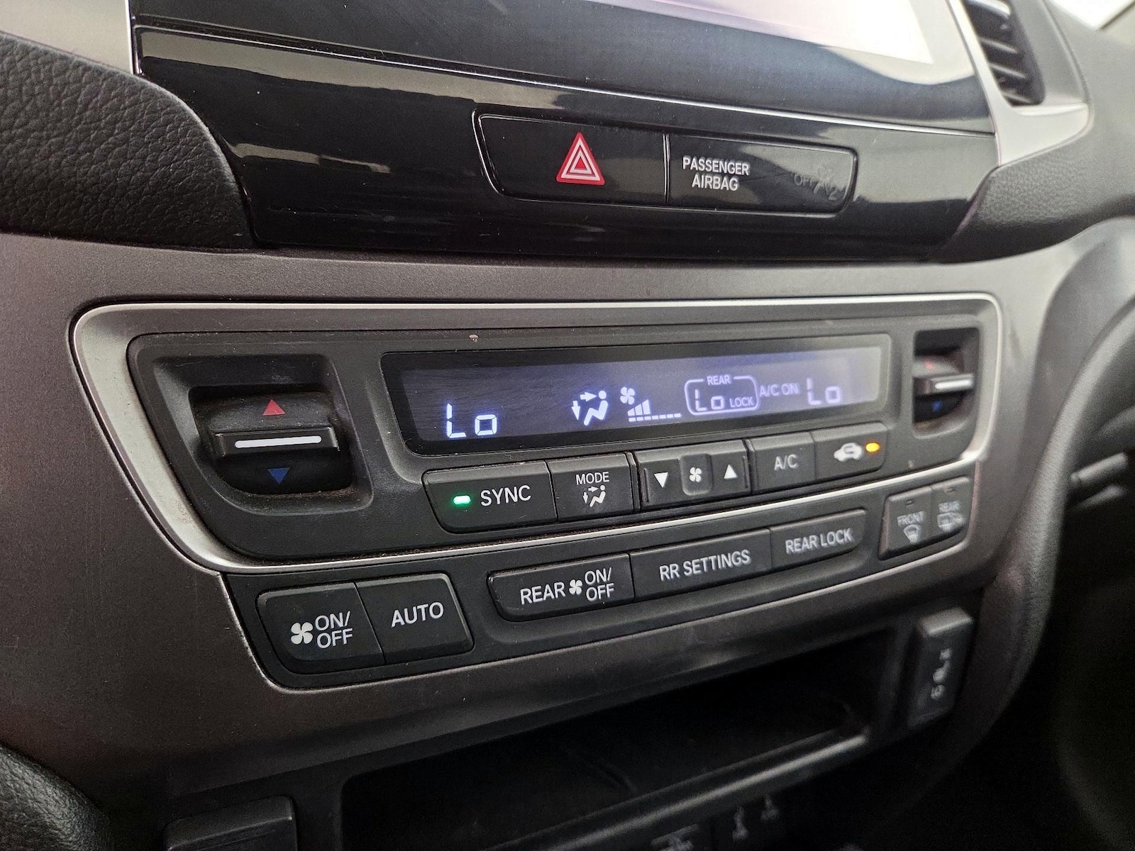 2018 Honda Pilot EX-L - Photo 17