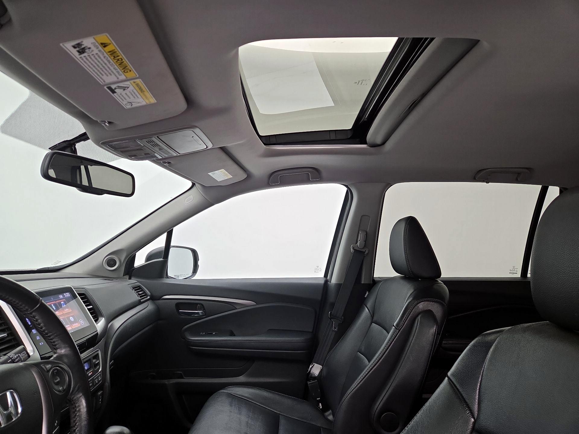 Thumbnail: 2018 Honda Pilot - 19