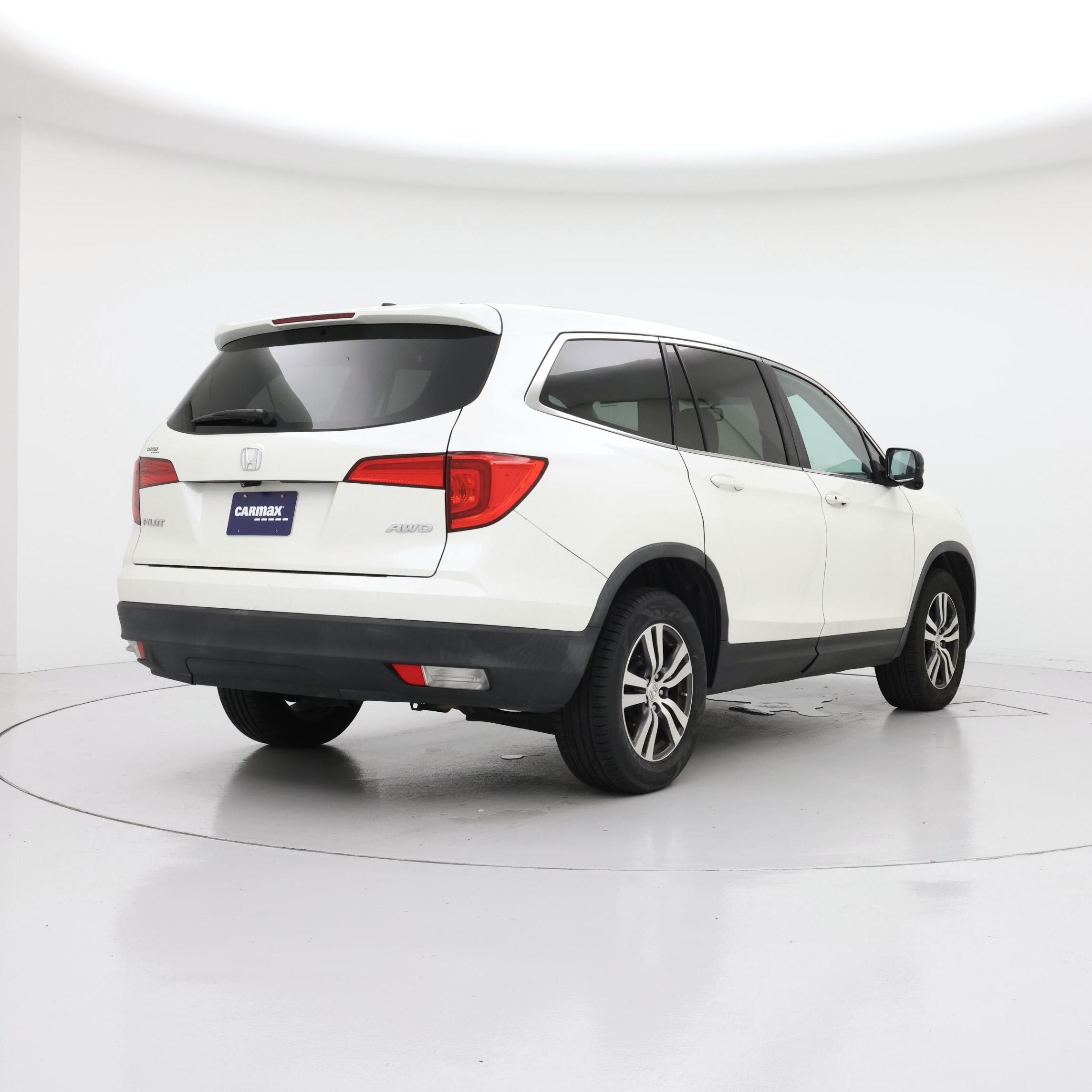Thumbnail: 2018 Honda Pilot - 8
