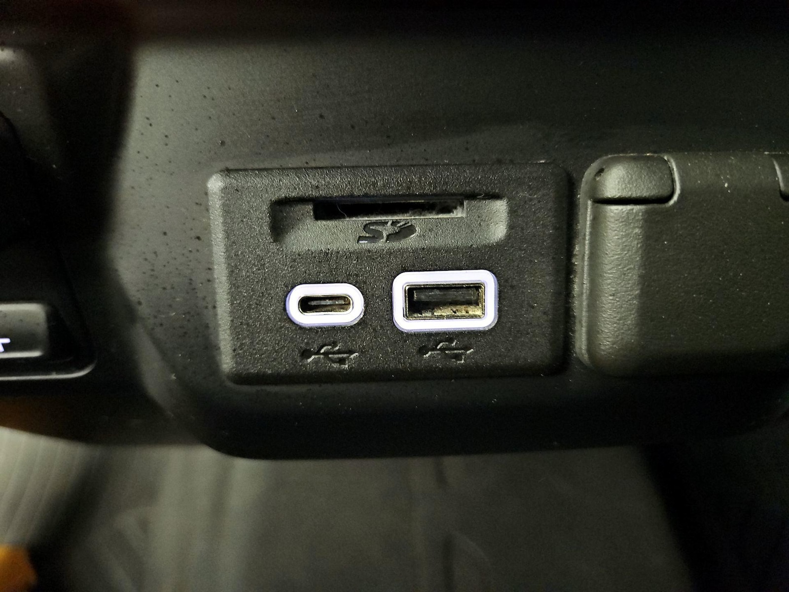 2021 Chevrolet Silverado 1500 LT - Photo 19