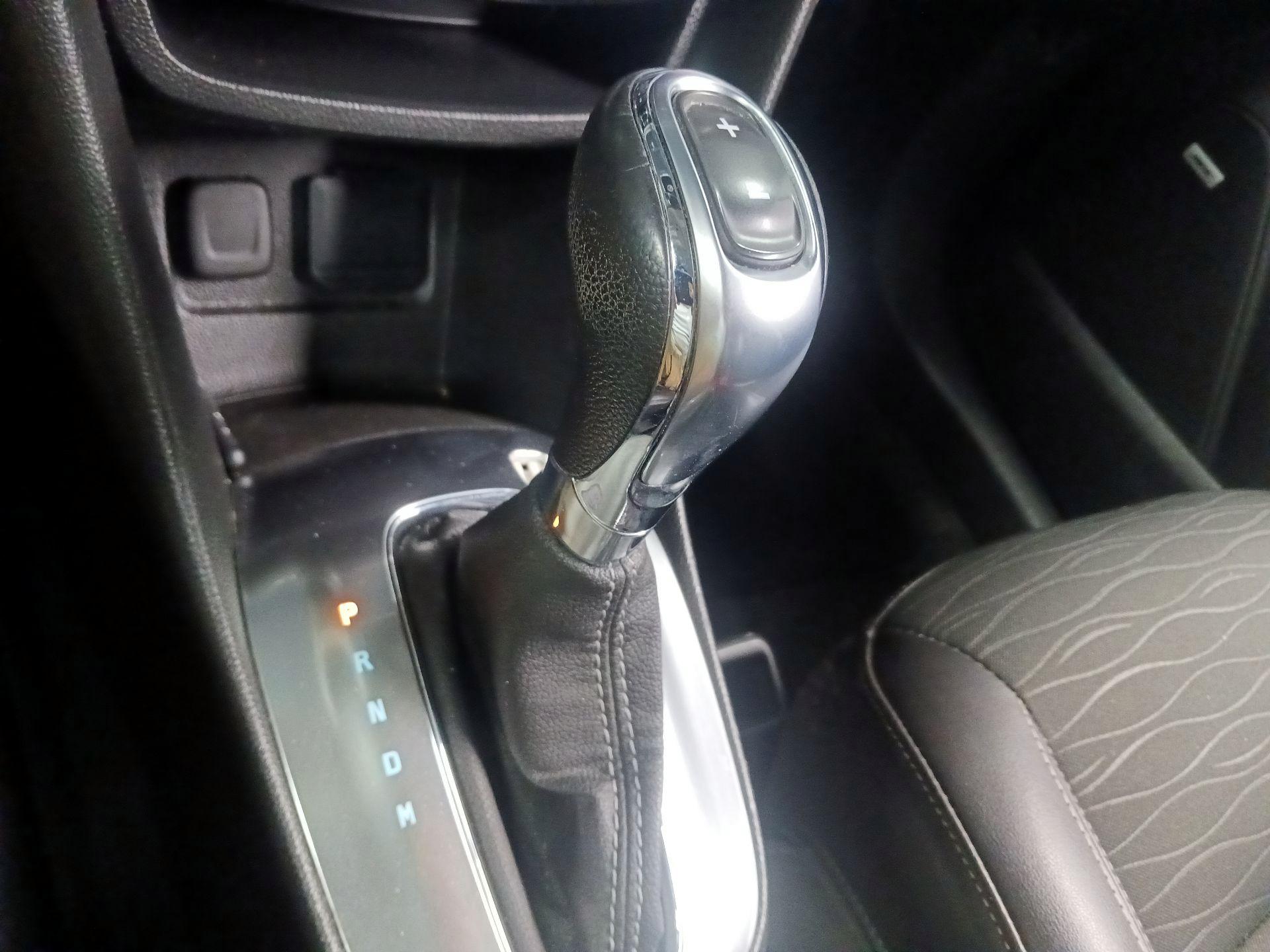 Thumbnail: 2016 Buick Encore - 17
