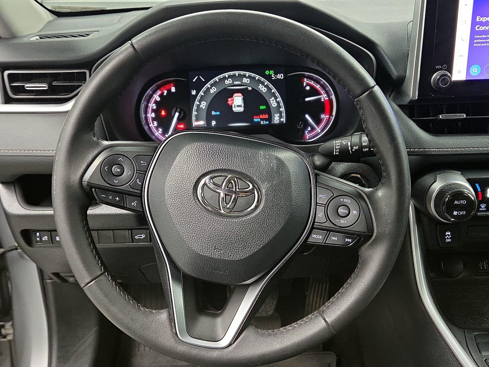 2024 Toyota RAV4 XLE Premium - Photo 11