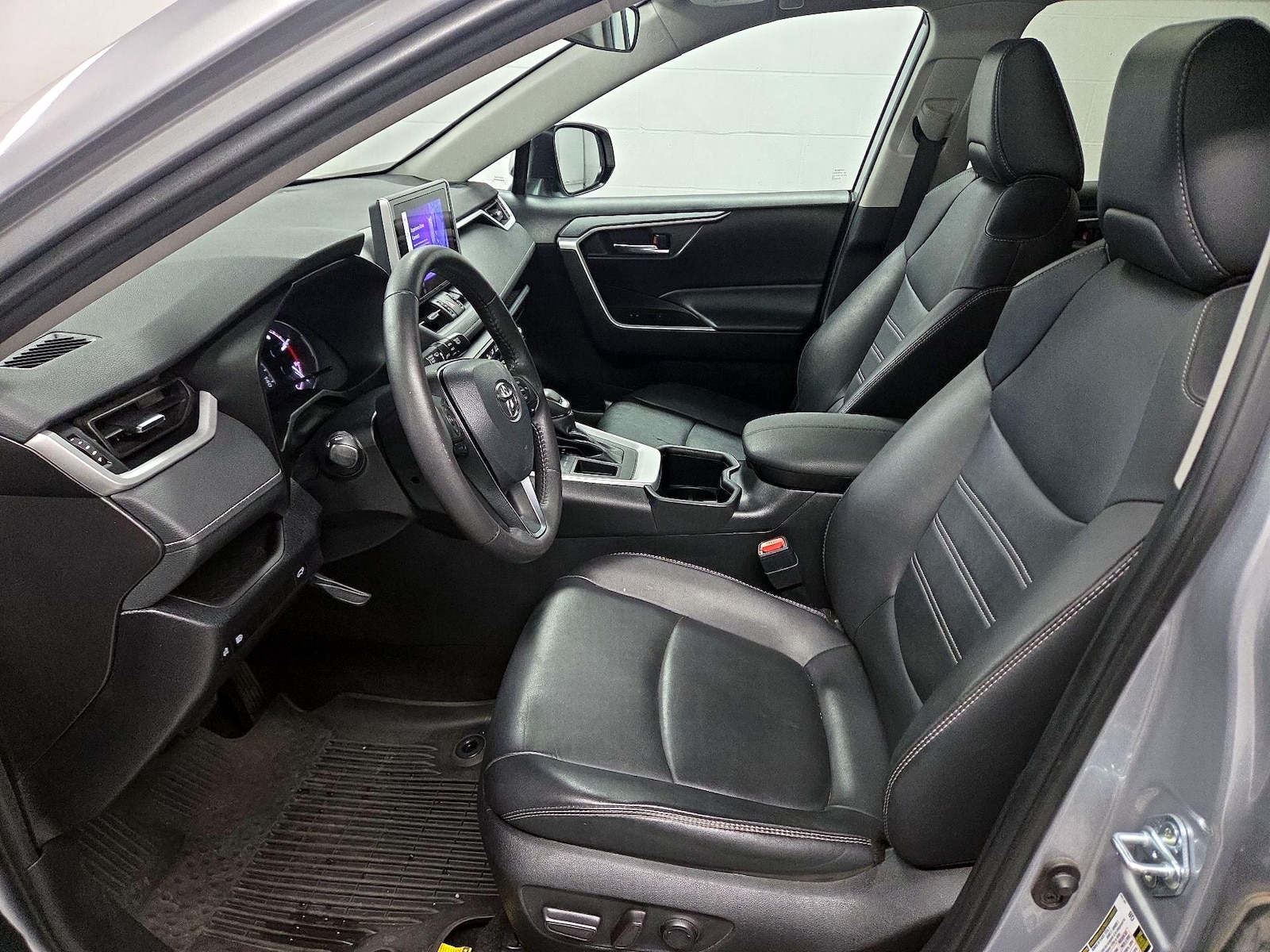 2024 Toyota RAV4 XLE Premium - Photo 12